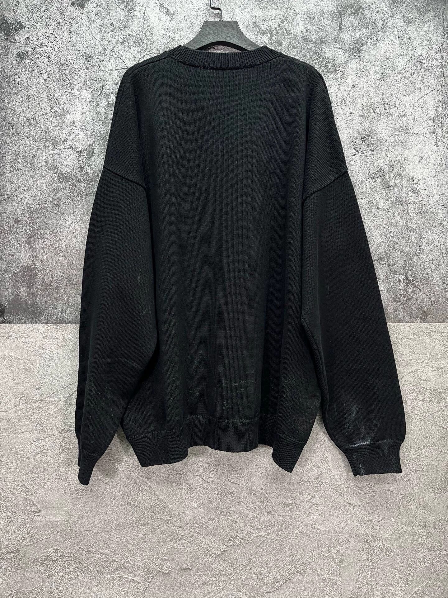 Balenciaga Balenciaga Logo Distressed Crewneck Sweatshirt M Size US M / EU 48-50 / 2 - 8 Thumbnail