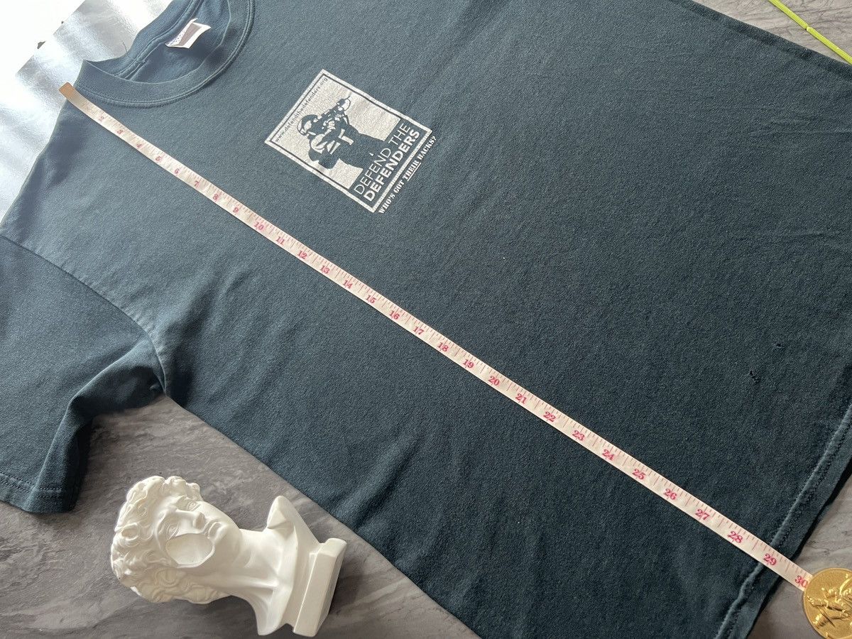 Other × Vintage Defend The Defender : Who Got Their Back Size US L / EU 52-54 / 3 - 10 Thumbnail