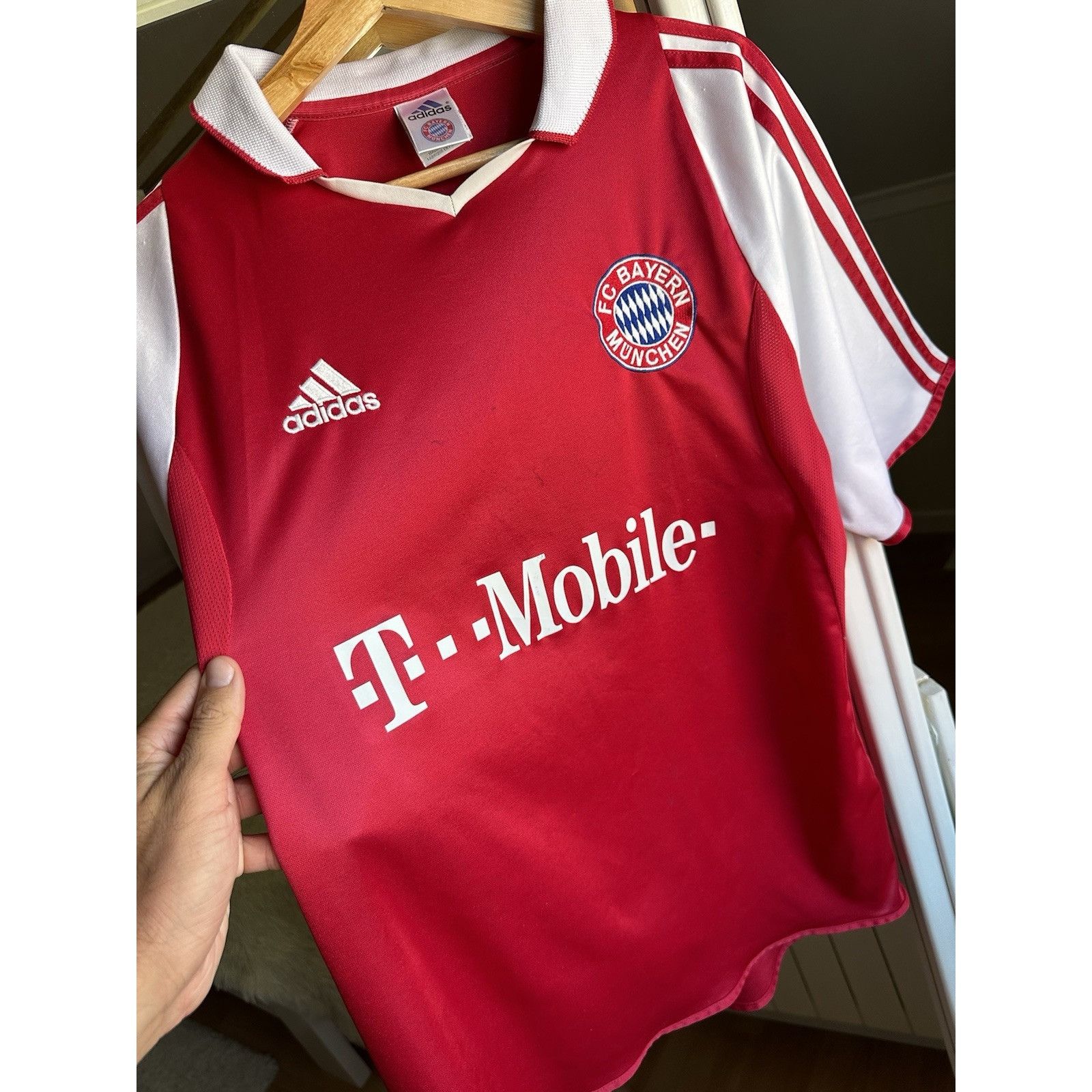 Adidas Bayern Munich 2004-05 Home Shirt (M) (Santa Cruz 24) Size US M / EU 48-50 / 2 - 8 Thumbnail