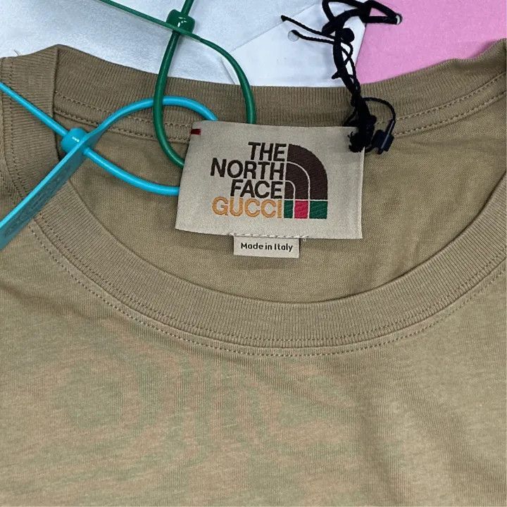 Gucci Gucci x The North Face Short Sleeve T-Shirt-2507 Size XS / US 0-2 / IT 36-38 - 2 Thumbnail