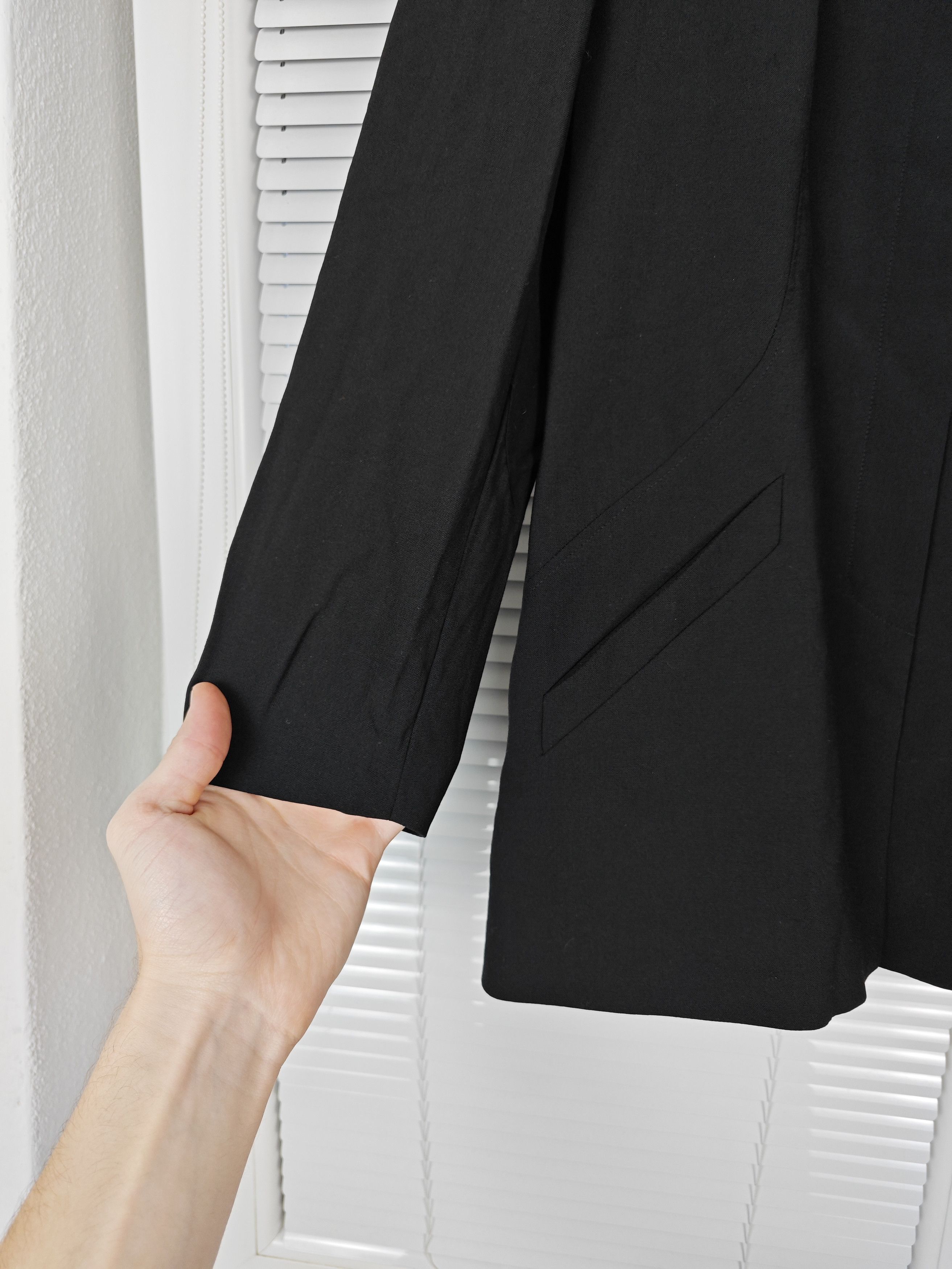 Givenchy Givenchy Vintage Luxury Blazer Size M / US 6-8 / IT 42-44 - 3 Thumbnail