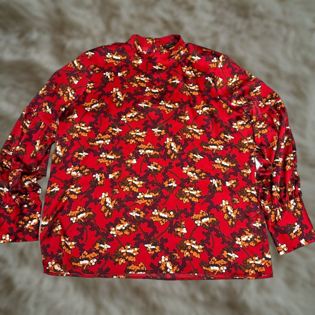 Ann Taylor Ann Taylor Blouse Womens Long Sleeve Pullover Red Print Sz L Button Cuffs Size L / US 10 / IT 46 - 1 Thumbnail