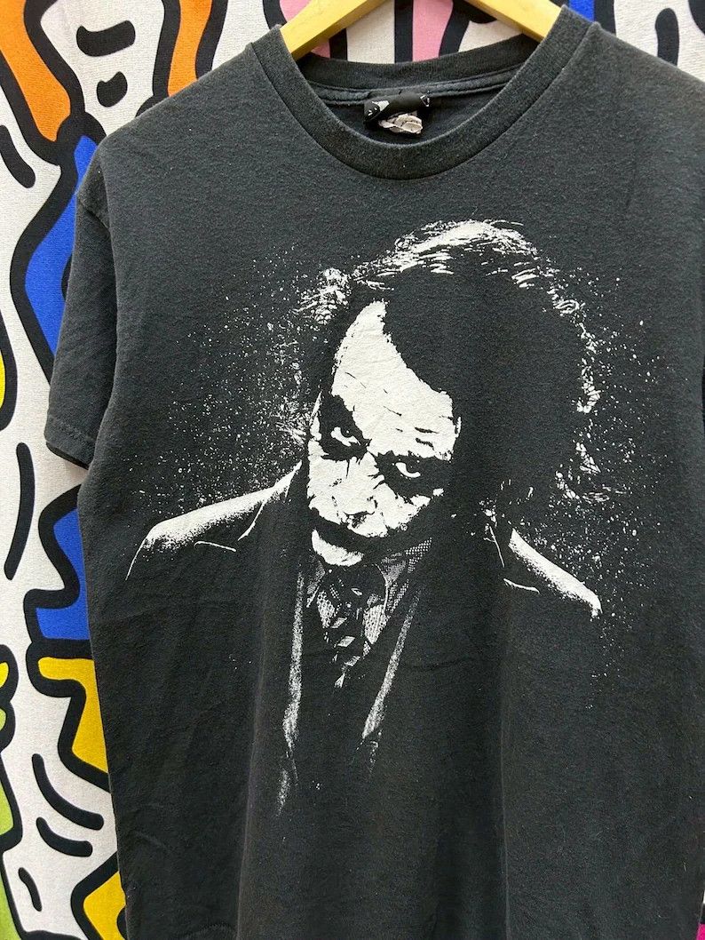 Vintage Vintage 2000s Joker Batman tshirt size M Size US M / EU 48-50 / 2 - 1 Thumbnail