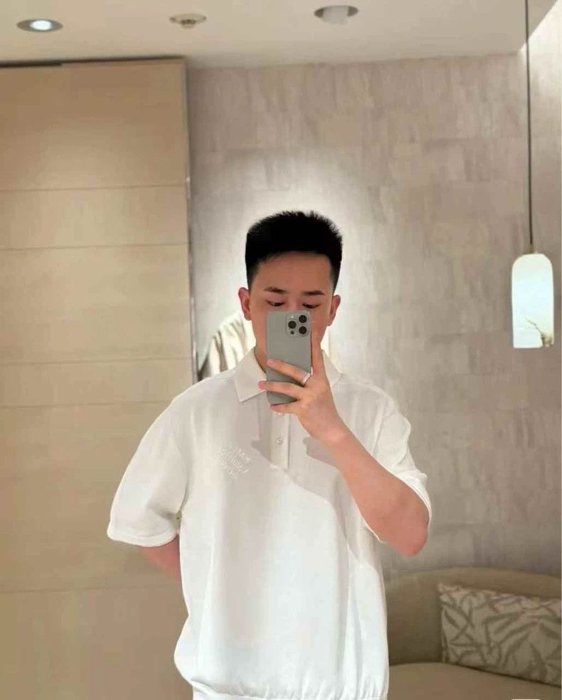 Louis Vuitton Louis Vuitton White feidong pearl polo short sleeve Size US L / EU 52-54 / 3 - 8 Thumbnail