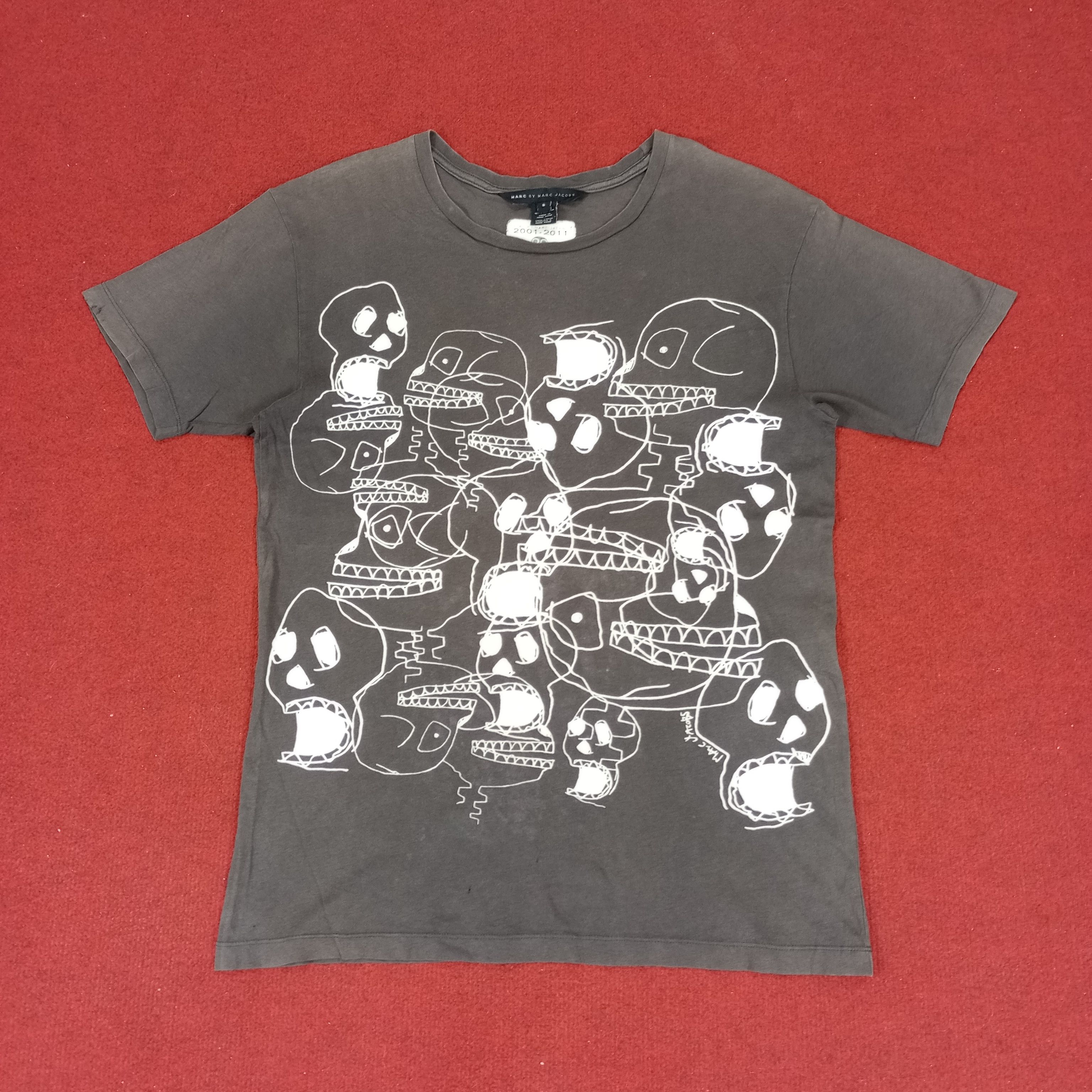Marc by Marc Jacobs × Vintage Marc By Marc Jacobs Skulls Art Design Style Tshirt Size US M / EU 48-50 / 2 - 1 Thumbnail