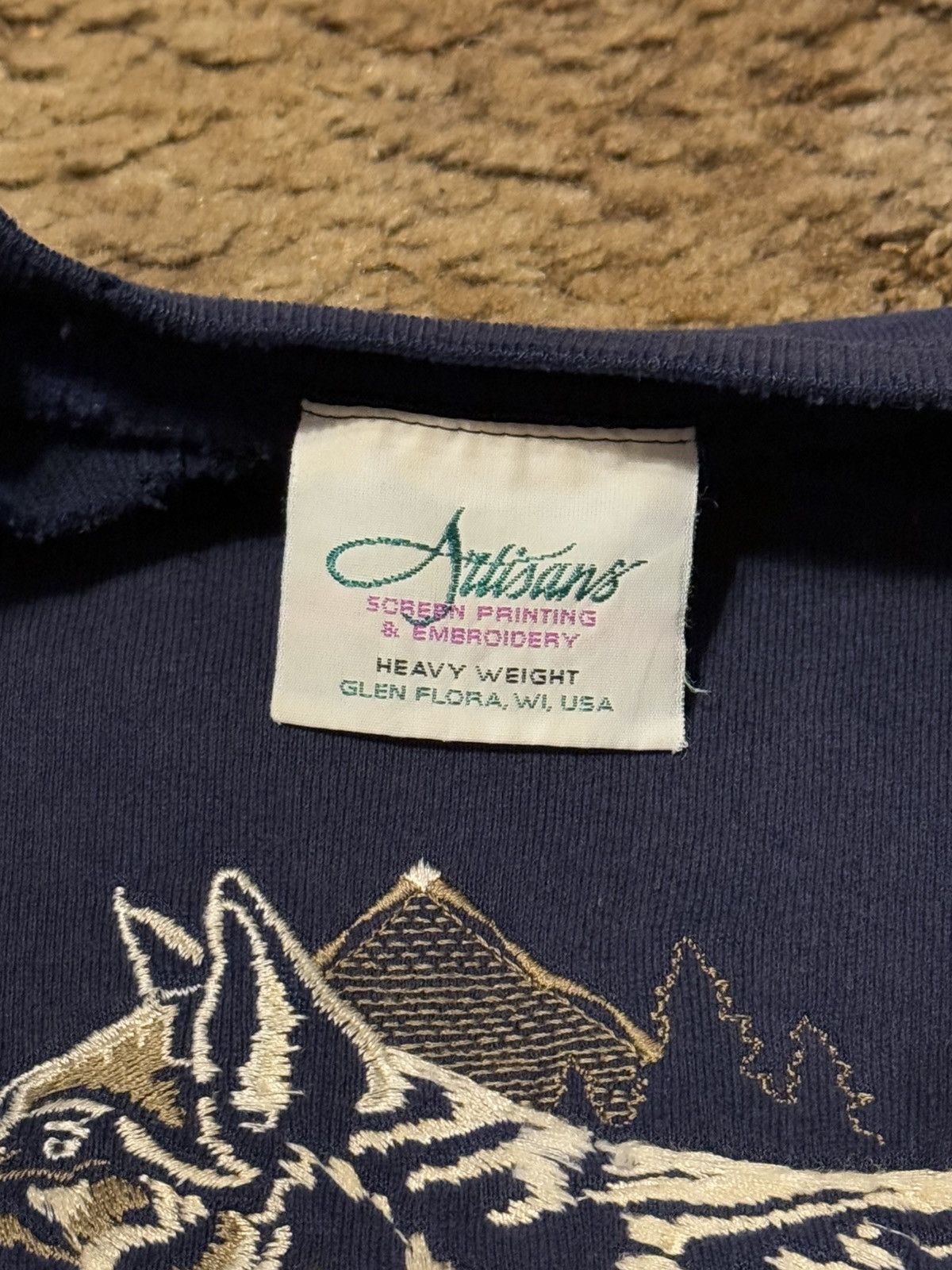 Vintage Vintage Wolf Mountain Art Crewneck Navy Blue XLarge Size US XL / EU 56 / 4 - 3 Thumbnail