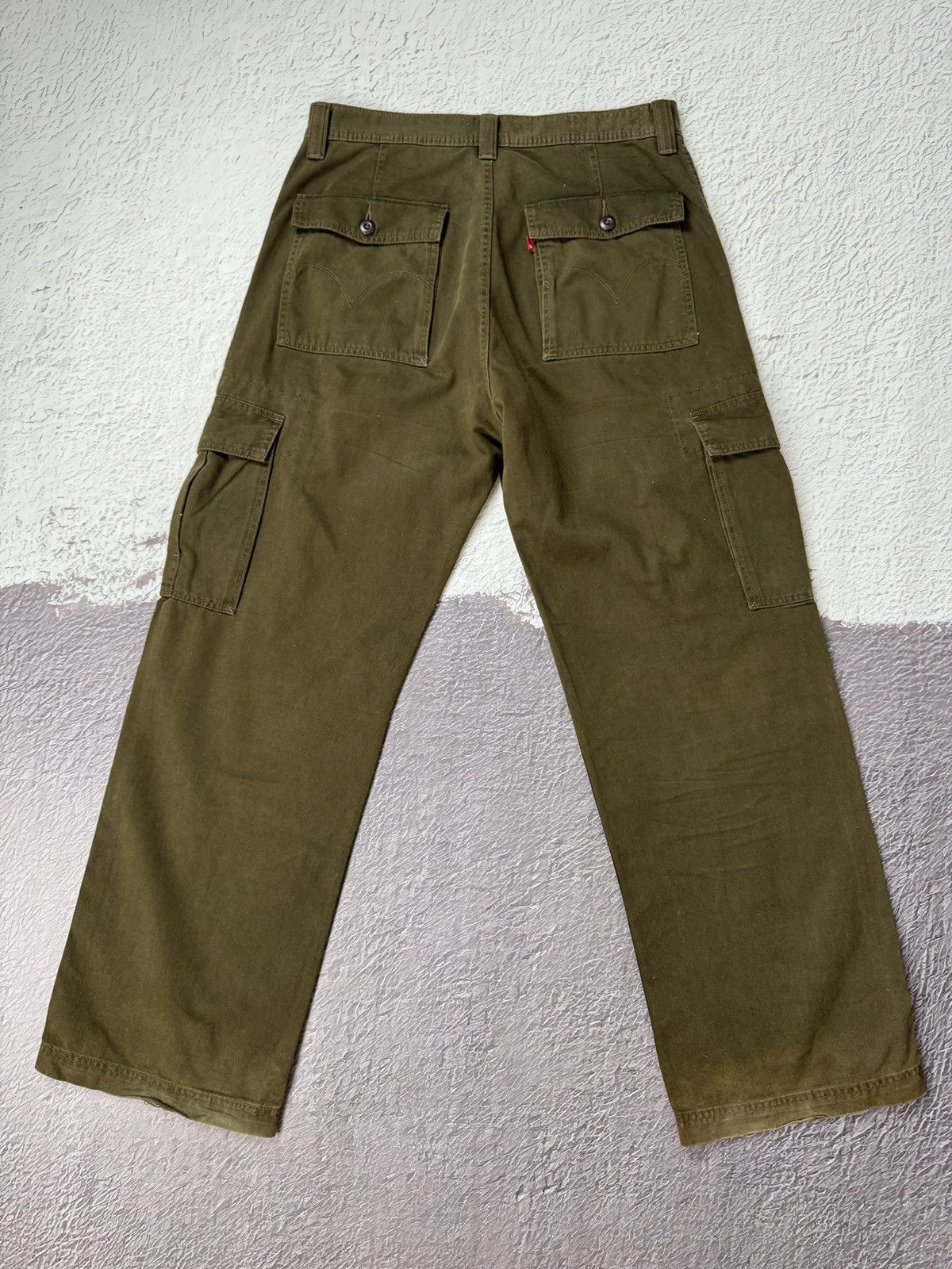 Levi's Levi’s vintage Cargo Loose Straight Baggy pants size 34 Size US 34 / EU 50 - 12 Thumbnail