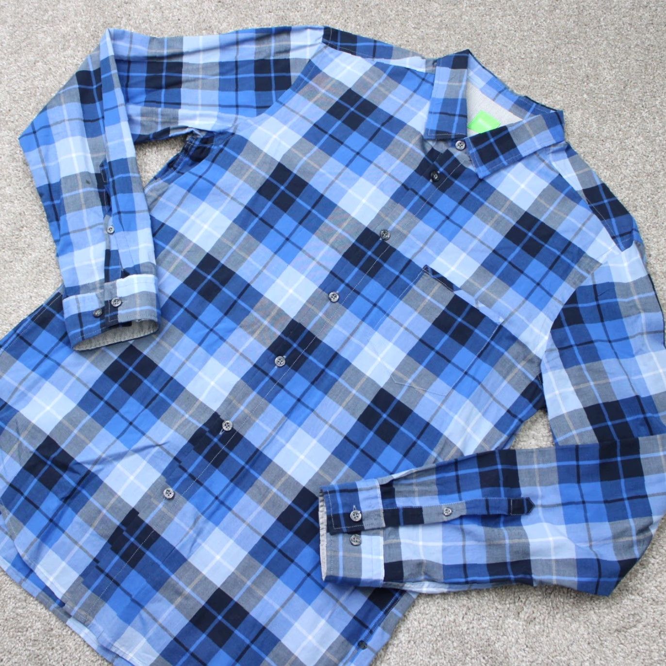 Hugo Boss HUGO BOSS Shirt Mens Large Blue Plaid Button-Up Long Sleeve Cotton Casual, Business, Travel, Formal, Regular Fit Size US L / EU 52-54 / 3 - 4 Thumbnail