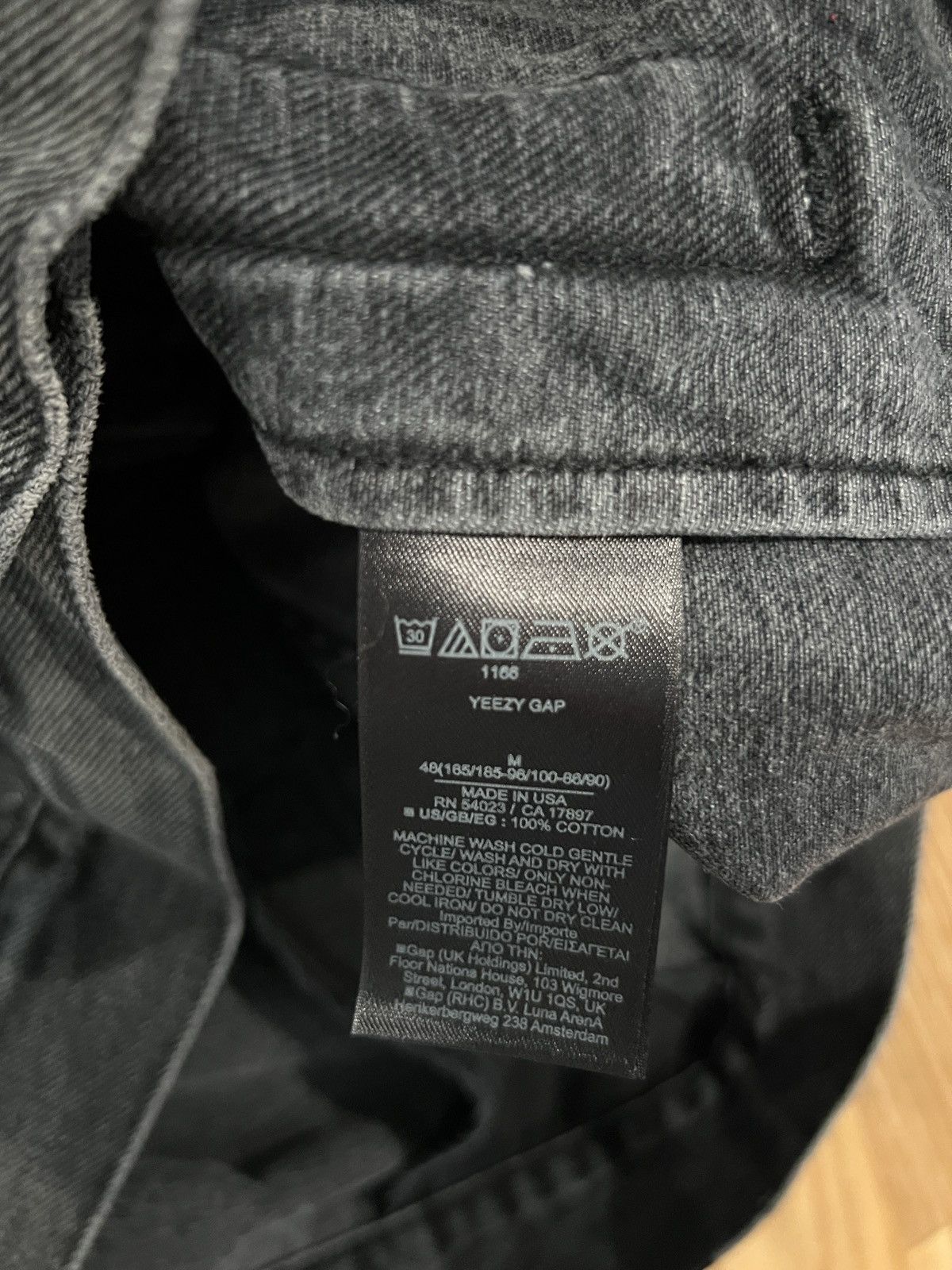 Balenciaga × Gap × Yeezy Yeezy Gap Balenciaga Denim Jacket Dark Grey Size US M / EU 48-50 / 2 - 7 Thumbnail