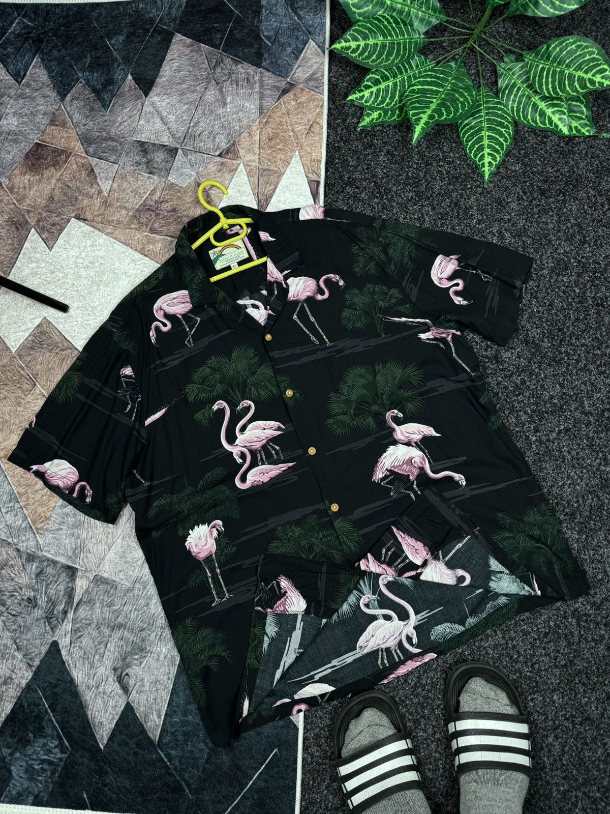 Hawaiian shirt with short sleeves style of Dries Van Noten