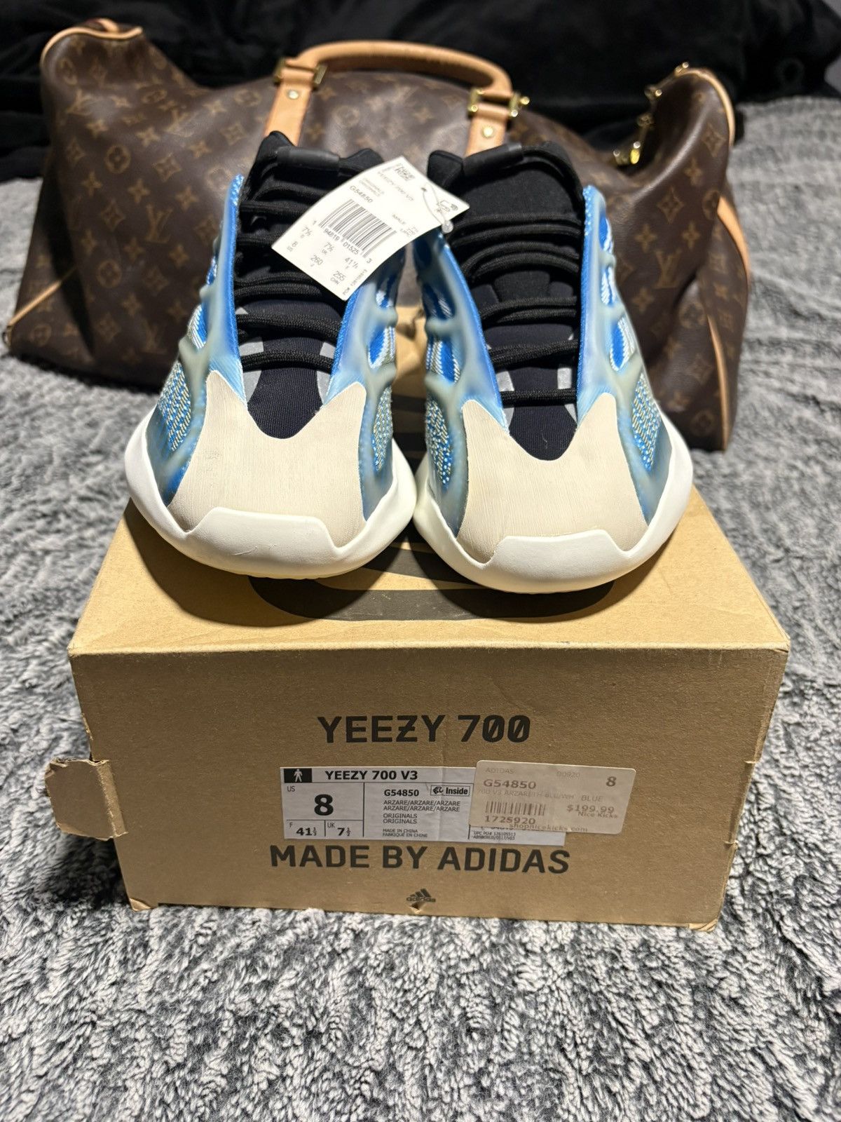 Yeezy Adidas Yeezy 700 V3 “Azareth” Size 8 Size US 8 / EU 41 - 4 Thumbnail