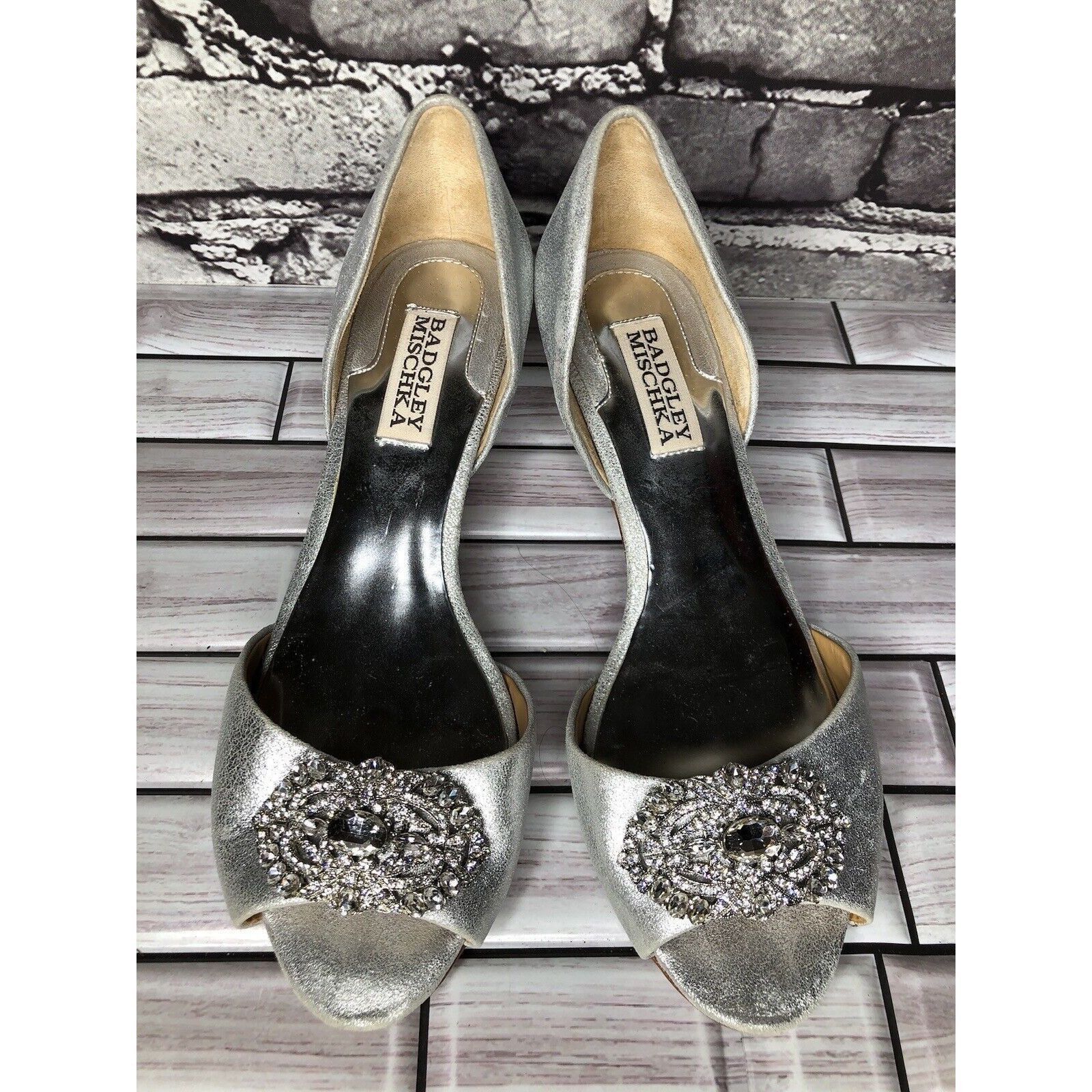 Badgley Mischka Badgley Mischka Metallic Silver Leather Rhinestone Heels Wom Size US 6.5 / IT 36.5 - 19 Thumbnail