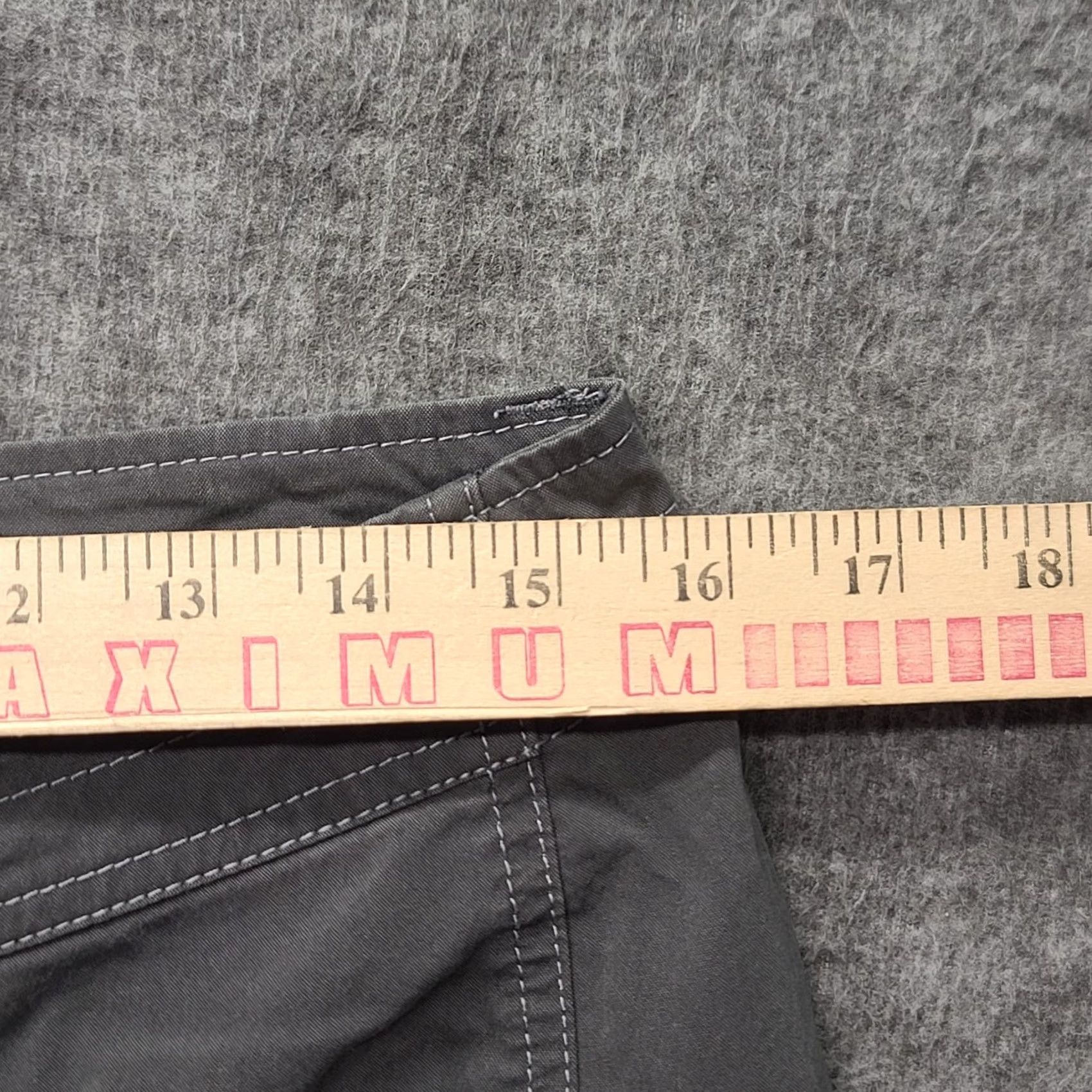 Vintage Kuhl Shorts Womens 8 Cargo Pocket Cotton Nylon Spandex Canvas Relaxed Mid Rise Gray Outdoor Hiking PT Size 30" / US 8 / IT 44 - 3 Thumbnail