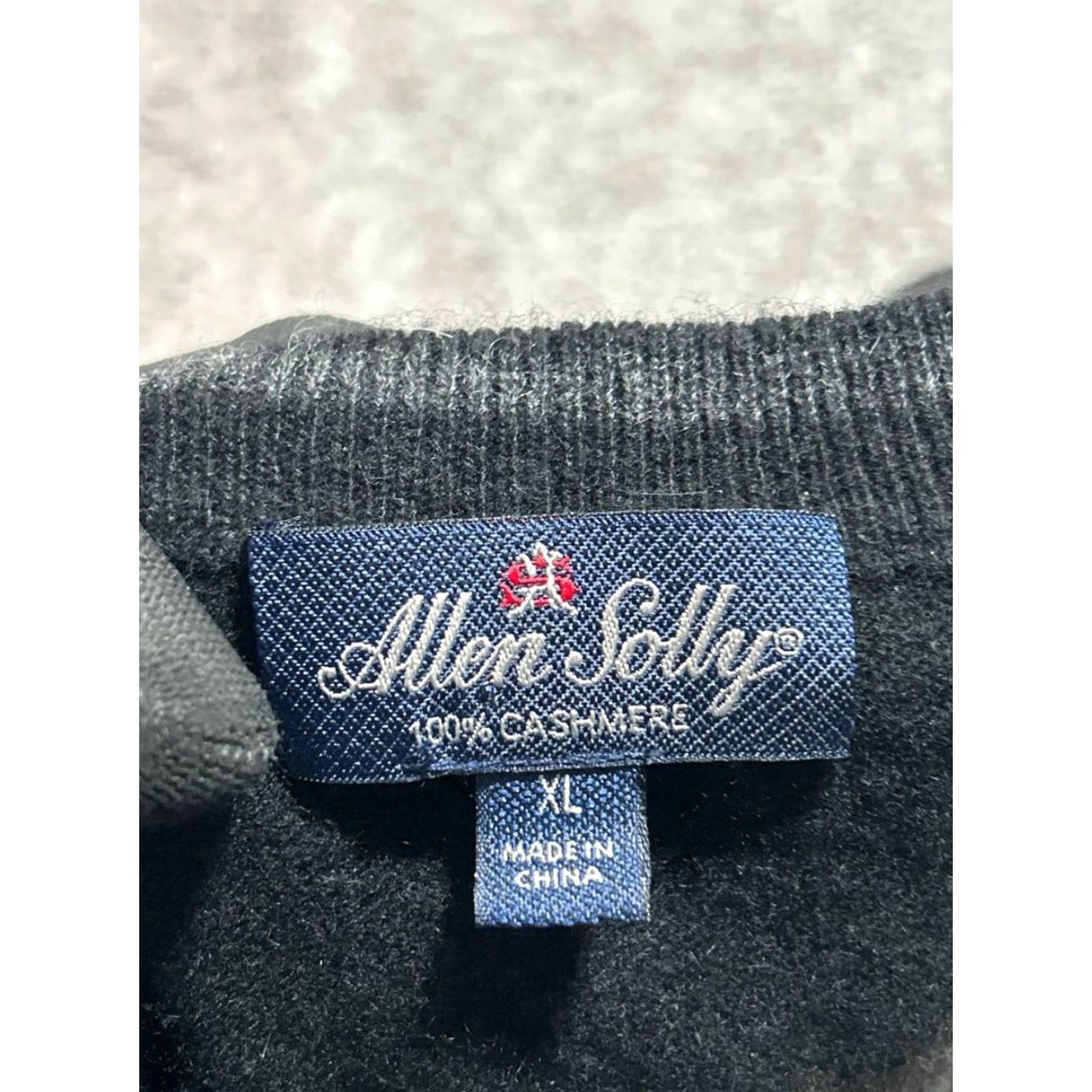 Vintage Allen Solly Sweater Mens XL Black Cashmere Tight Knit V Neck Casual Pullover Knit Regular Long Sleeve Ribbed Trim Pattern: Solid Modern Classic Mens Size US XL / EU 56 / 4 - 6 Thumbnail