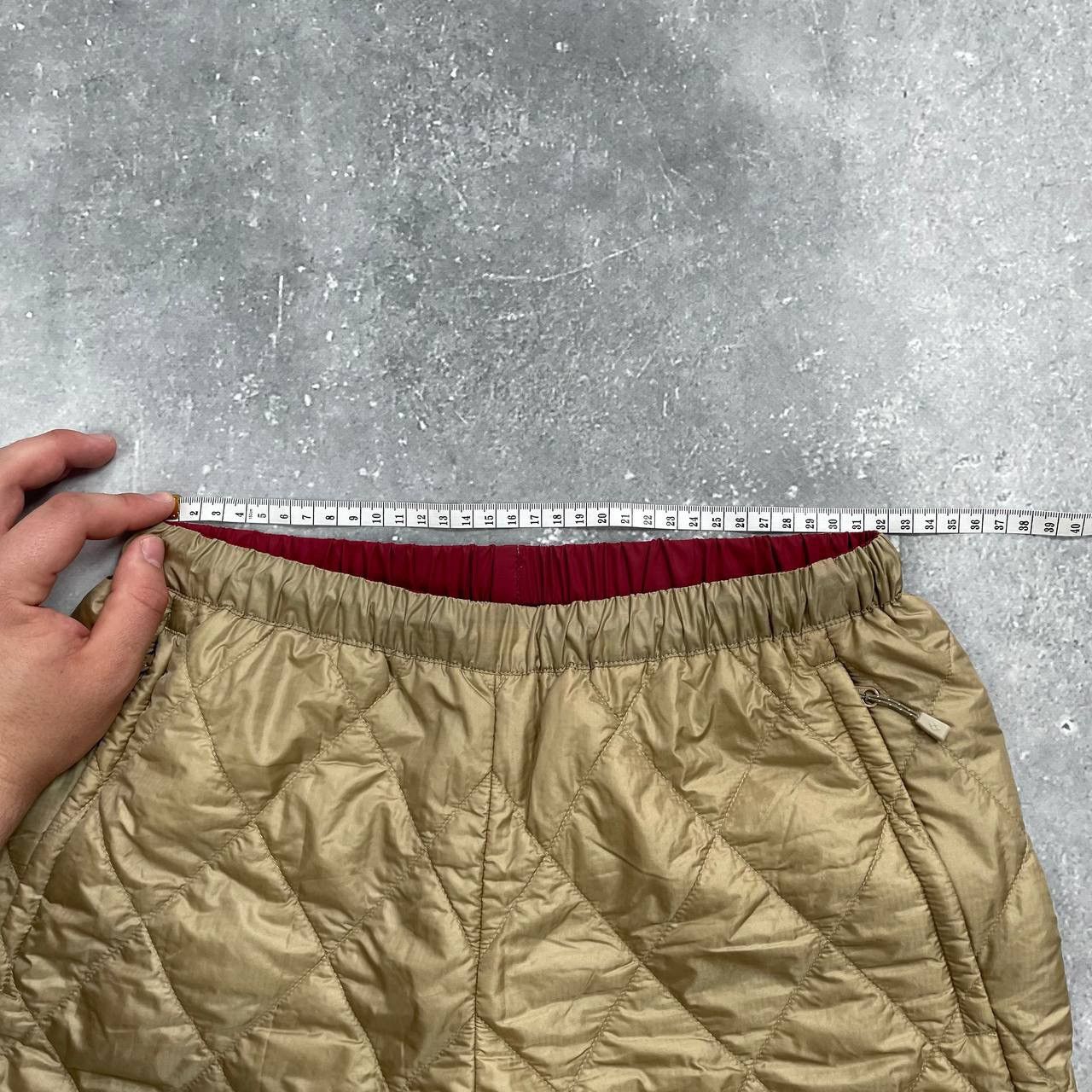 Japanese Brand × Montbell Montbell Reversible Thermawrap Shorts Women's Red/ Gold Size 26" / US 2 / IT 38 - 15 Thumbnail