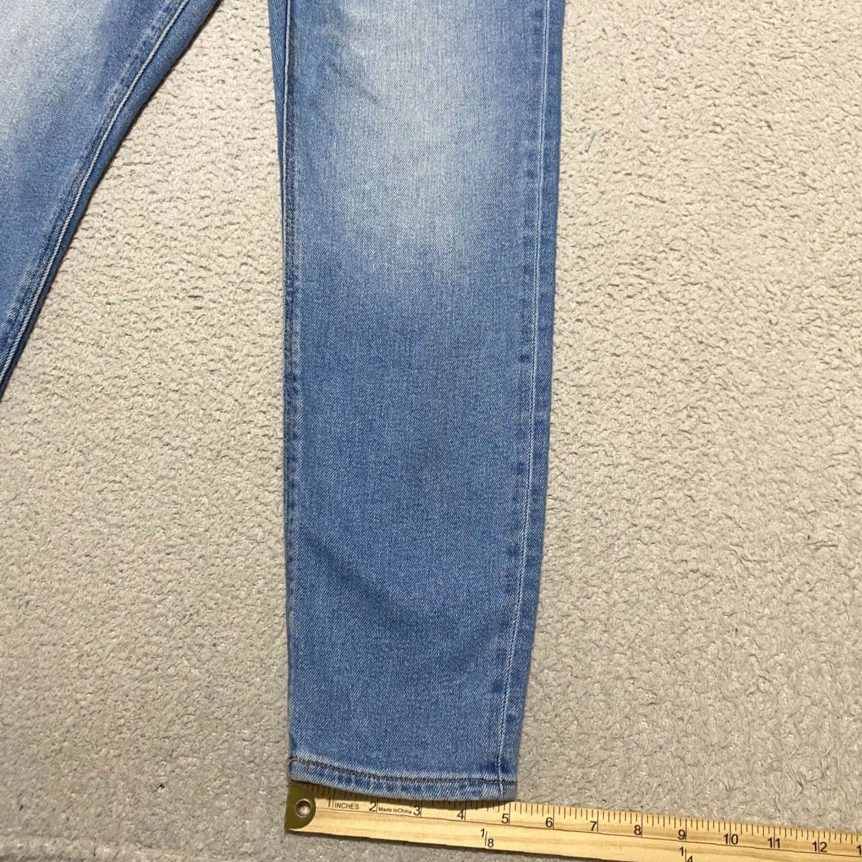 American Eagle Outfitters American Eagle Outfitters Mom Jeans Womens 0P Blue Denim Distressed High Rise Medium Wash Jeans Women Size 25" / US 0 / IT 36 - 5 Thumbnail