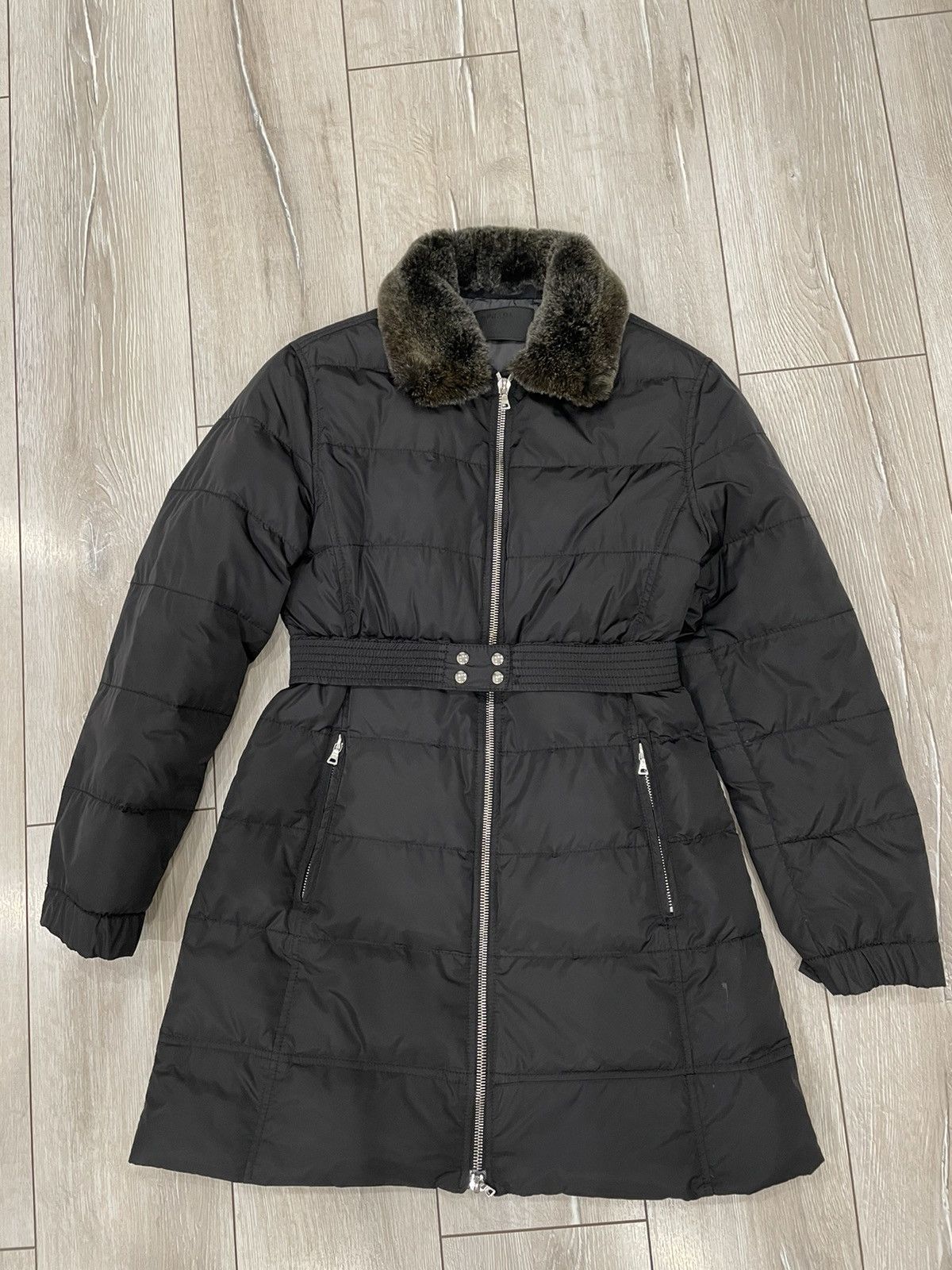 Prada Prada Down Puffer Jacket RIRI Size M / US 6-8 / IT 42-44 - 1 Thumbnail