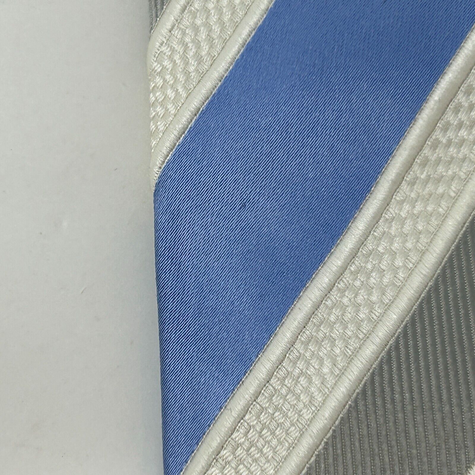 Donald Trump Donald J Trump Signature Collection Necktie Blue Silver Size ONE SIZE - 4 Thumbnail
