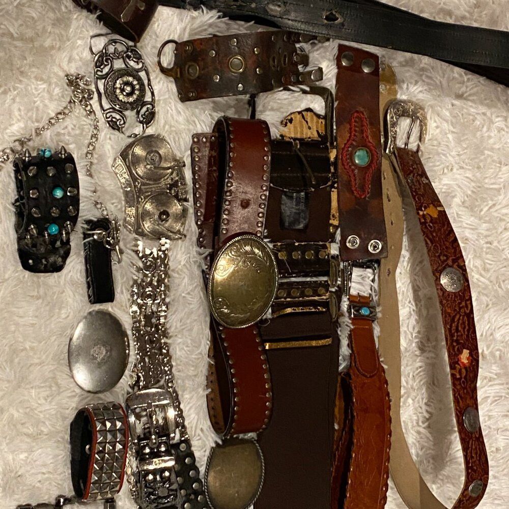 Other Vintage Lot of Leather Belts Accesories & Belt Buckles Cuff Size ONE SIZE - 4 Thumbnail