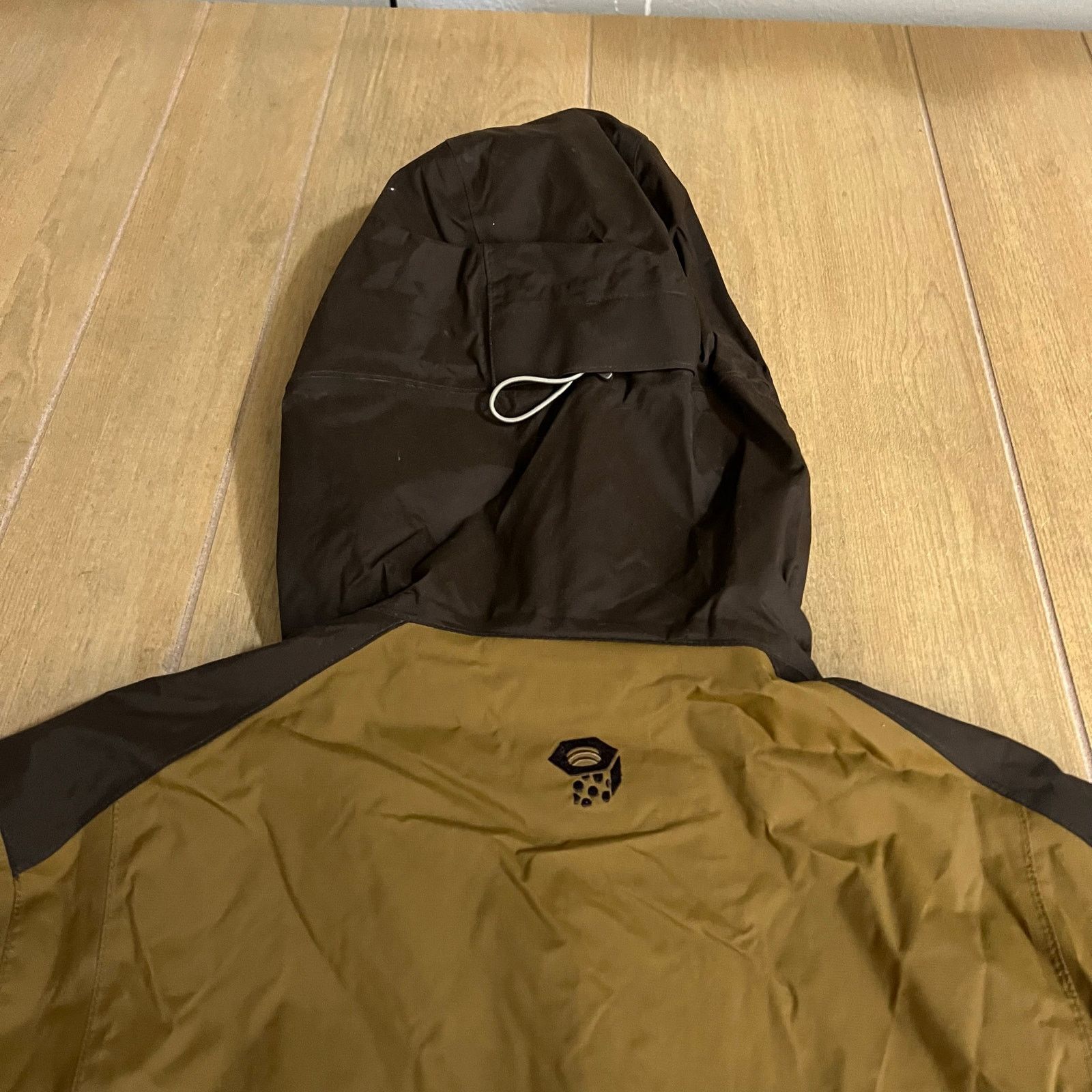 Mountain Hardwear Mountain Hardwear Dry Q Jacket Mens Sz M Brown Hooded ski Size US M / EU 48-50 / 2 - 18 Thumbnail