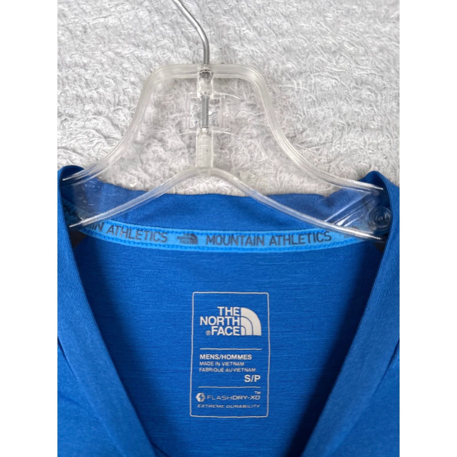 The North Face The North Face Shirt Men M Blue 100% Polyester Short Sleeve Crew Neck All Seasons Moisture Wicking T-Shirt Regular Mens Size US M / EU 48-50 / 2 - 7 Thumbnail