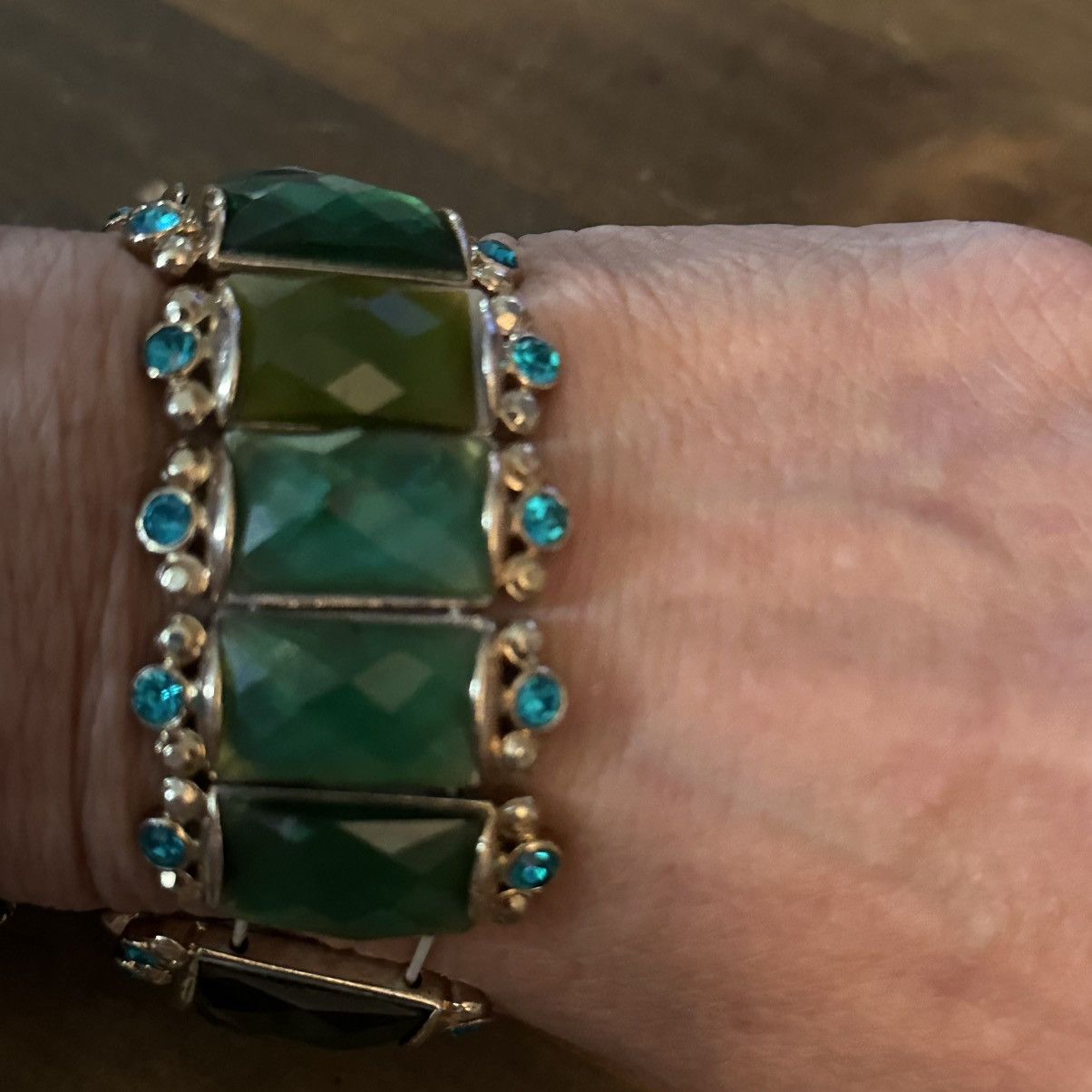 Monet Vintage Monet gold tone green glass panel bracelet Size ONE SIZE - 3 Thumbnail