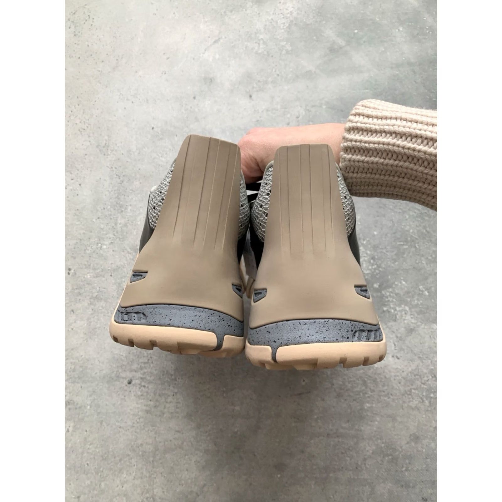 Adidas ADIDAS KOUZA ASH SILVER SIZE US 10, UK 9.5, EU 44 - Adidas X Sneaker, Men, Multicolor, 2024, Low Top, US 10 Size US 10 / EU 43 - 6 Thumbnail