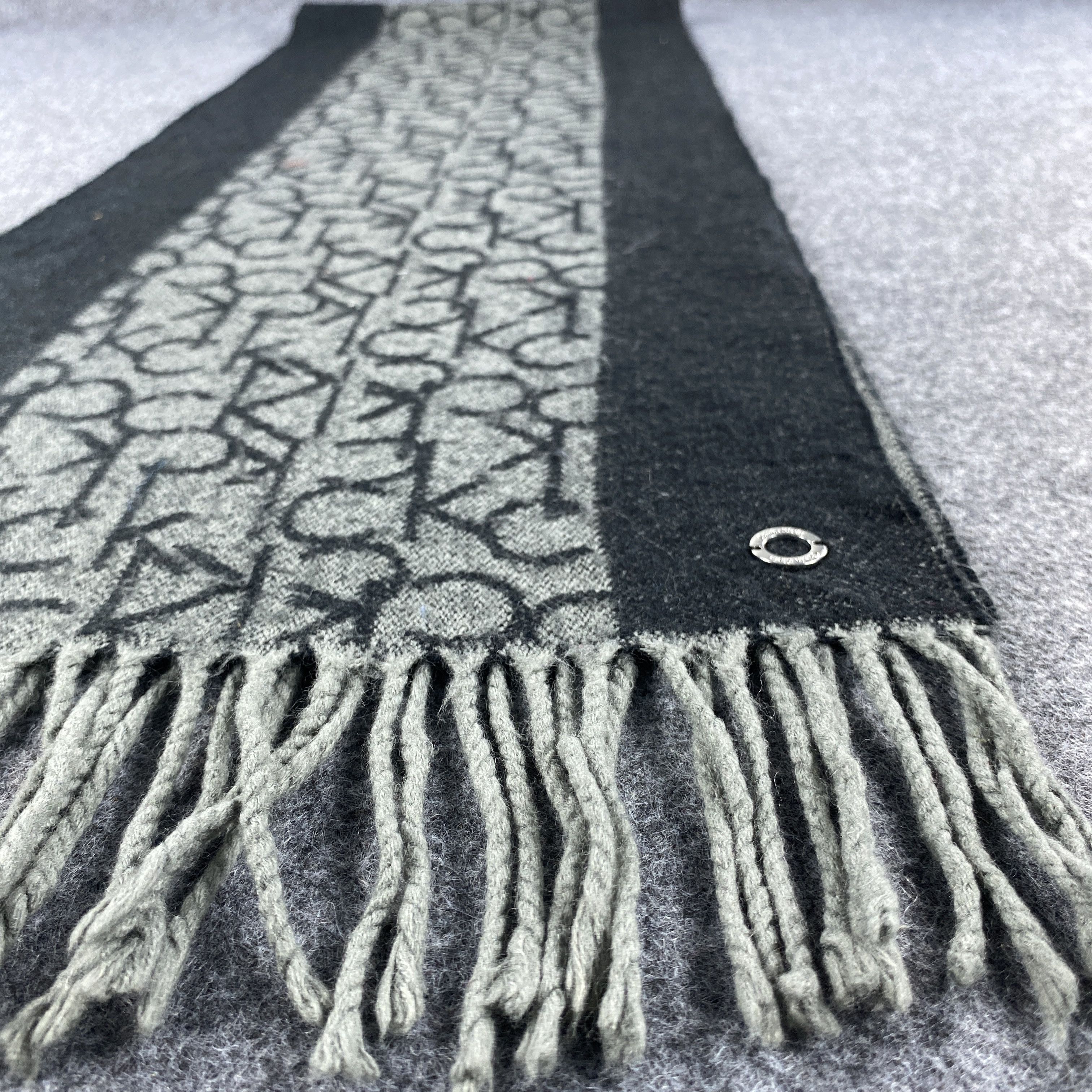 Calvin Klein × Vintage Calvin Klein Scarf # Muffler # Neckwear # z # D518 Size ONE SIZE - 9 Thumbnail