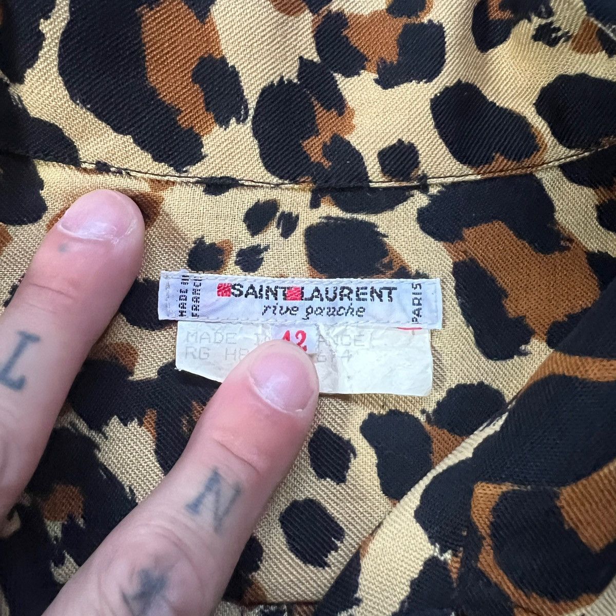 Saint Laurent Paris Saint Laurent FW 1986 Leopard Shirt Size US M / EU 48-50 / 2 - 6 Thumbnail