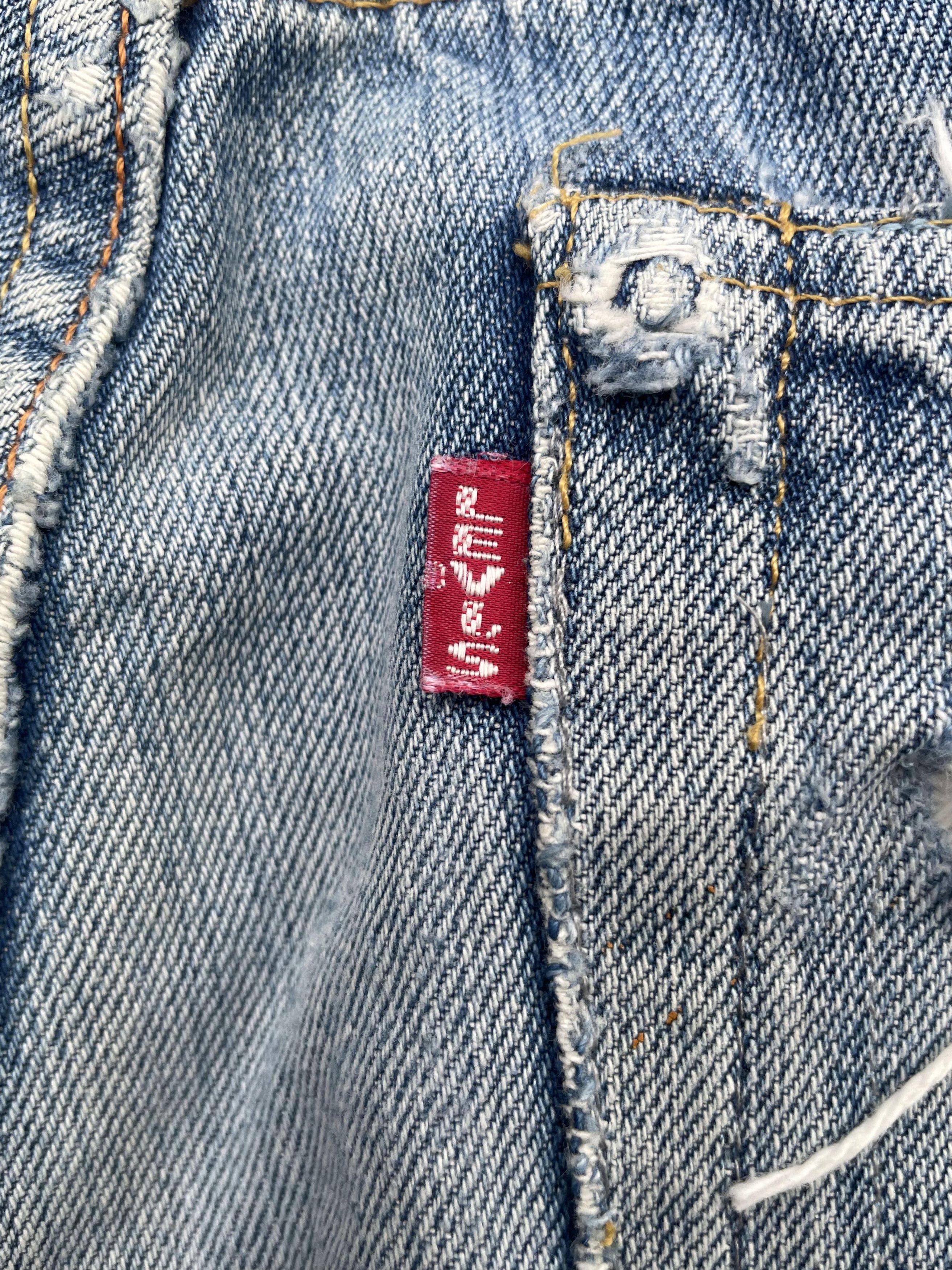 Levi's Vintage 1999 Levis 501 E 1944 Selvedge Distresed Denim Size US 32 / EU 48 - 9 Thumbnail