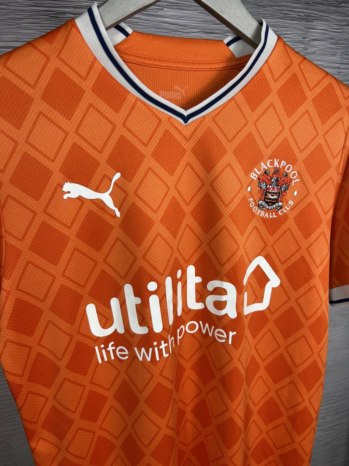 Puma Puma Blackpool #8 Soccer Jersey T-Shirt Size S Size US S / EU 44-46 / 1 - 3 Thumbnail