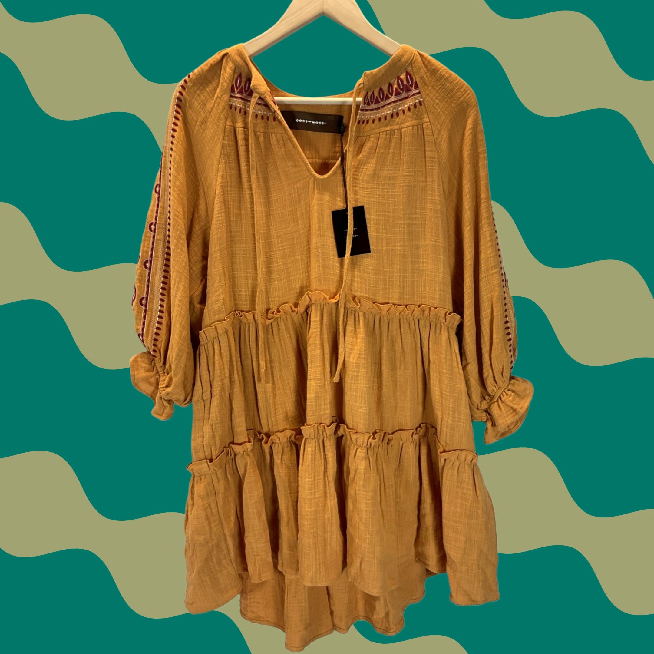 orange peasant dress Embroidered 1970s The perfect dress for any occasion featured in a forever timeless print. Code x Mode Peasant Embroidered