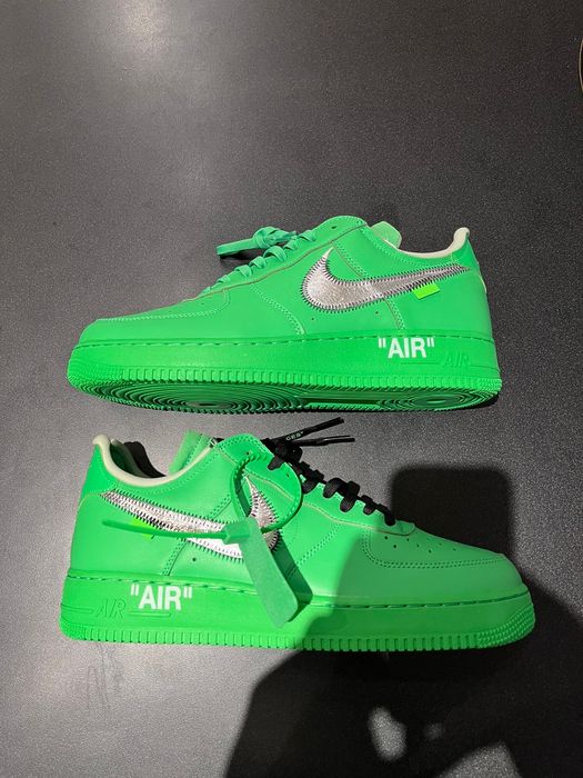 Drake Acquires Rare 1-of-1 Off-White x Nike Air Force 1