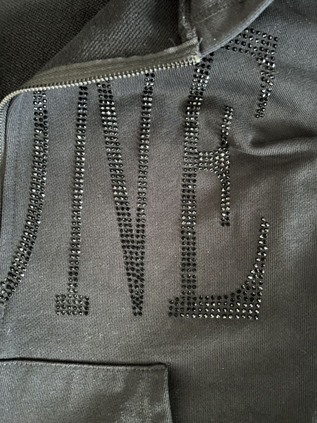 Vlone Vlone black rhinestone zipup size medium Size US M / EU 48-50 / 2 - 5 Thumbnail