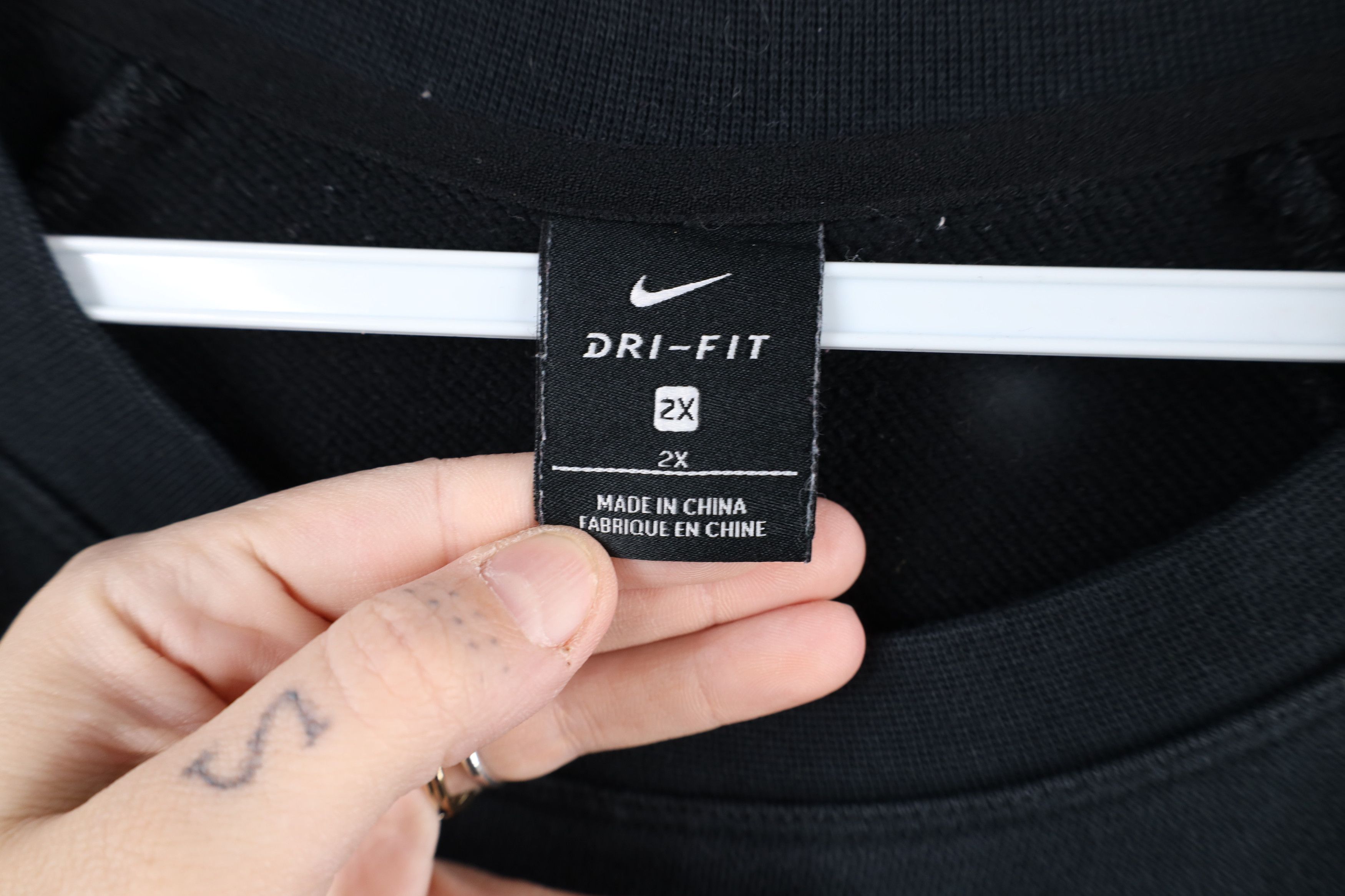 Nike × Vintage Vintage Y2K Nike Letter Spell Out Cropped Sweatshirt Black Size XXL / US 16-18 / IT 52-54 - 10 Thumbnail