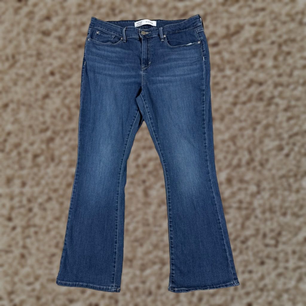 Levi's Levis Jeans Womens 32 Blue Denim Boot Cut Mid Rise Cotton Blend 31x28 Size 24" / US 00 / IT 34 - 1 Thumbnail