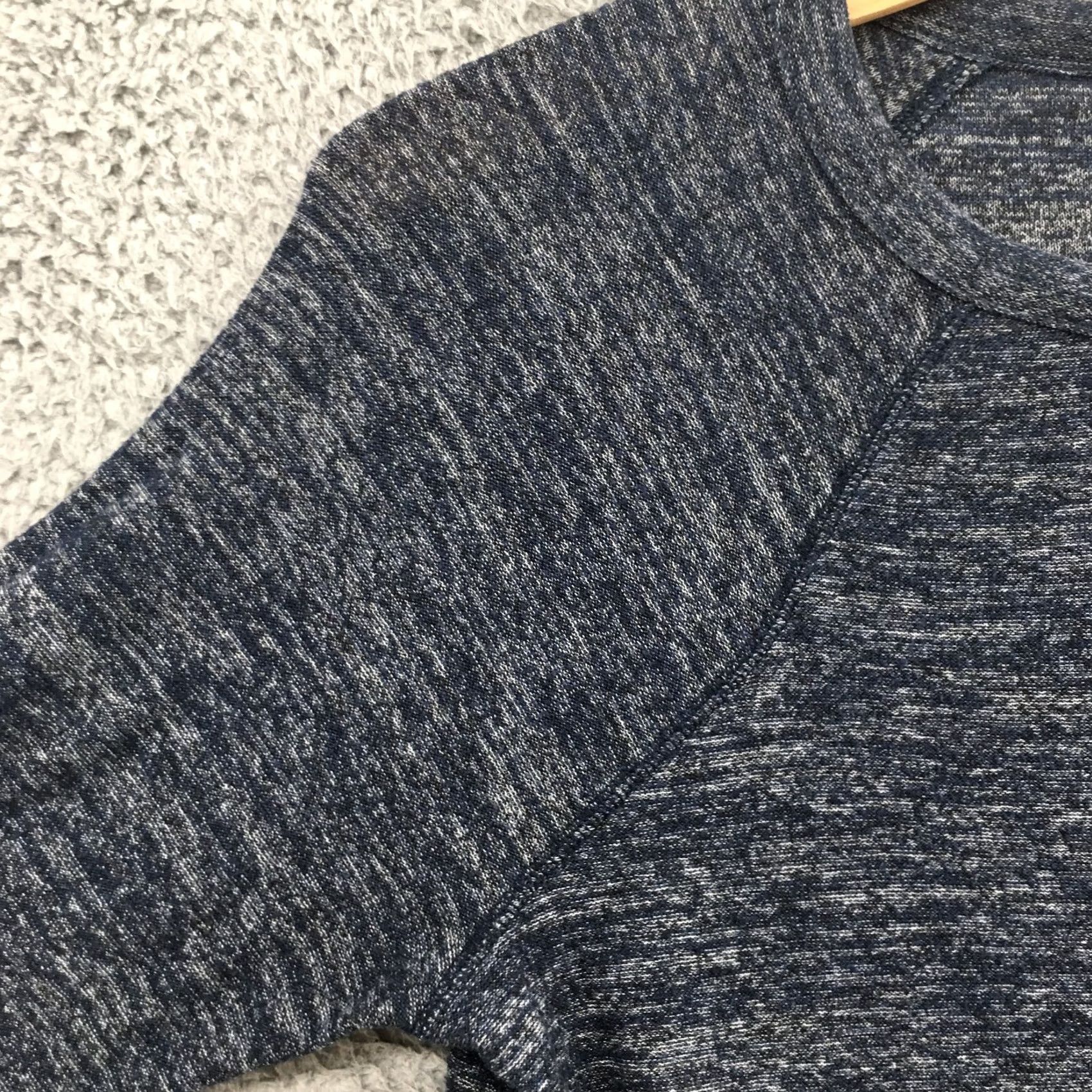 Banana Republic Banana Republic Knitted Tee Top Womens S Blue Raglan Sleeve Round Neck pocket Shirt Size S / US 4 / IT 40 - 5 Thumbnail