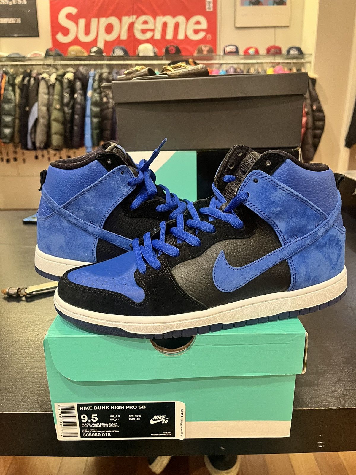 image of Nike Dunk High Pro Sb Shoes in Black/Blue, Men's (Size 9.5)