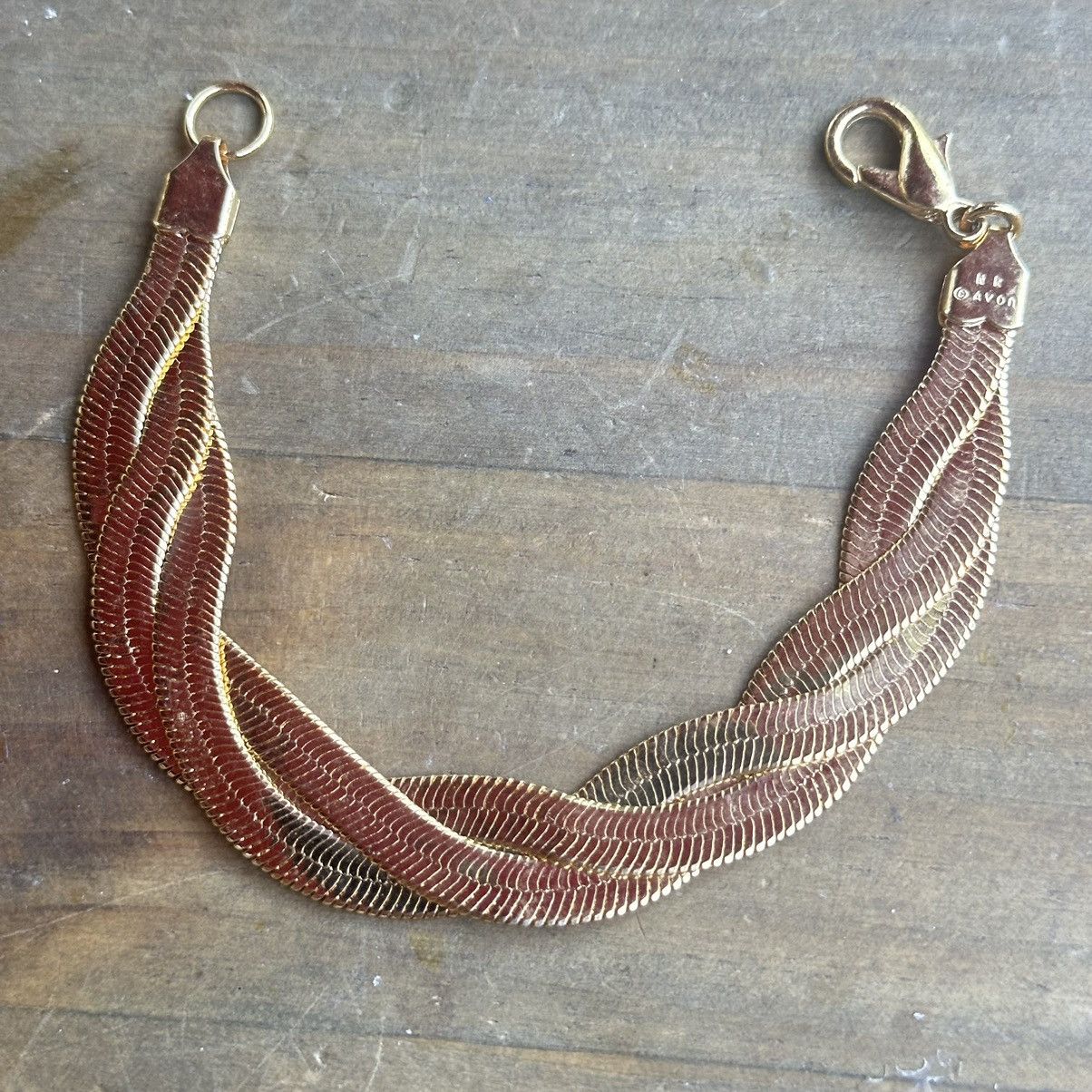 Vintage Vintage NR Avon gold braided herringbone chain bracelet Size ONE SIZE - 5 Thumbnail