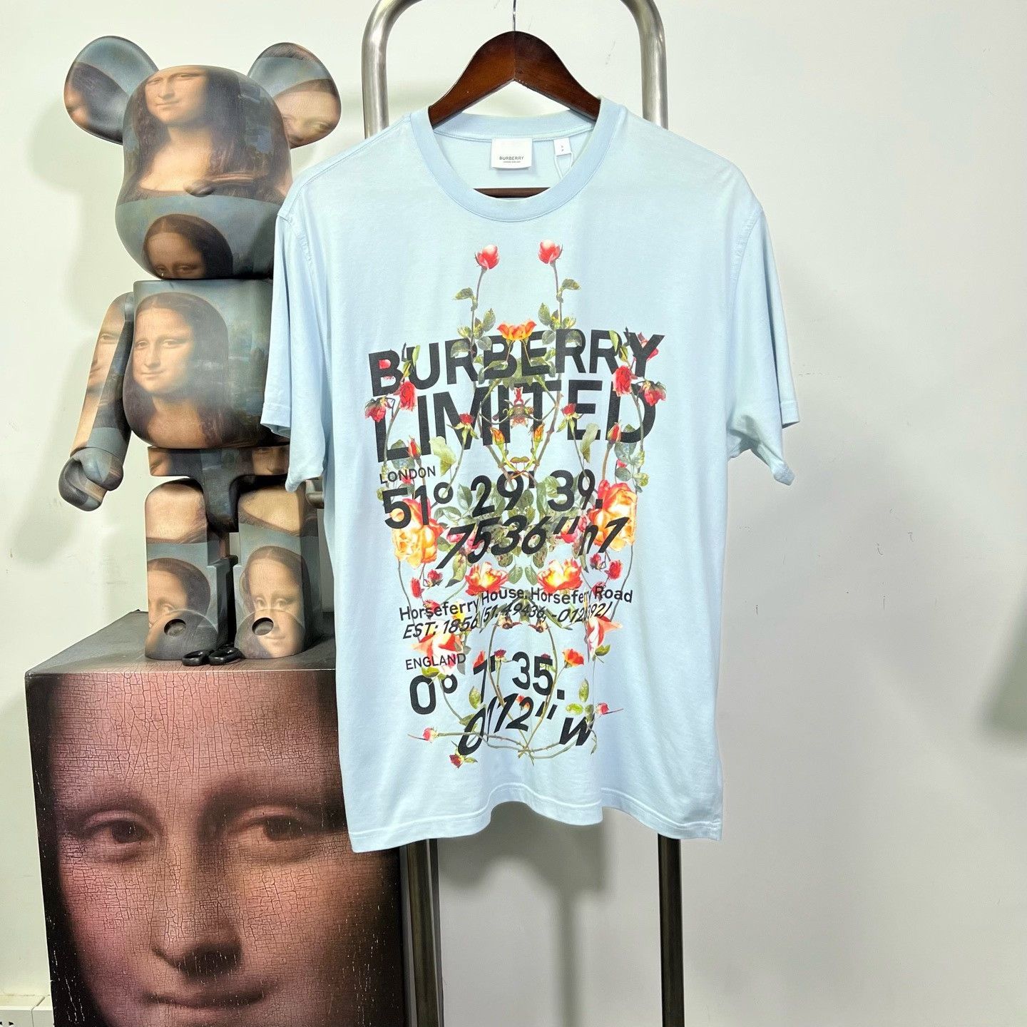 Burberry Burberry Floral T-Shirt s Men Size US S / EU 44-46 / 1 - 1 Thumbnail