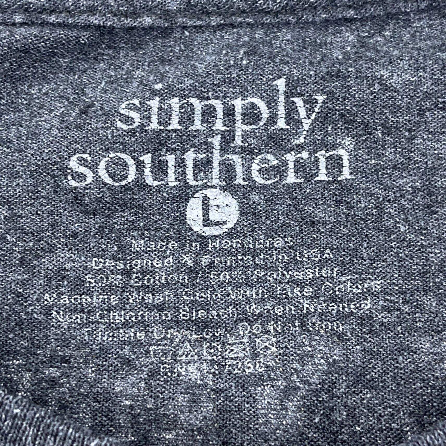 Vintage VINTAGE Simply Southern T-Shirt Women Large Gray Short Sleeve Casual Cotton 90s Camping Trip Mountains Ladies Top Size L / US 10 / IT 46 - 4 Thumbnail