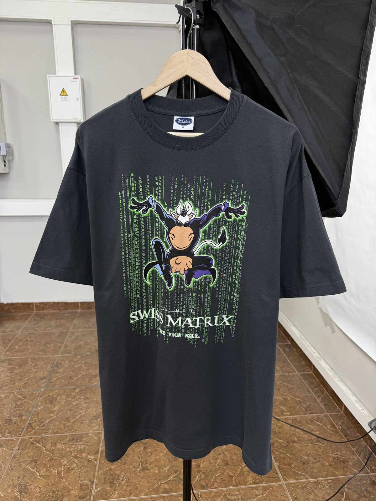 4GSELLER 🇨🇭Vintage Y2K Swiss Matrix Cow Movie T-Shirt Funny Humor Rare Size US XL / EU 56 / 4 - 1 Thumbnail