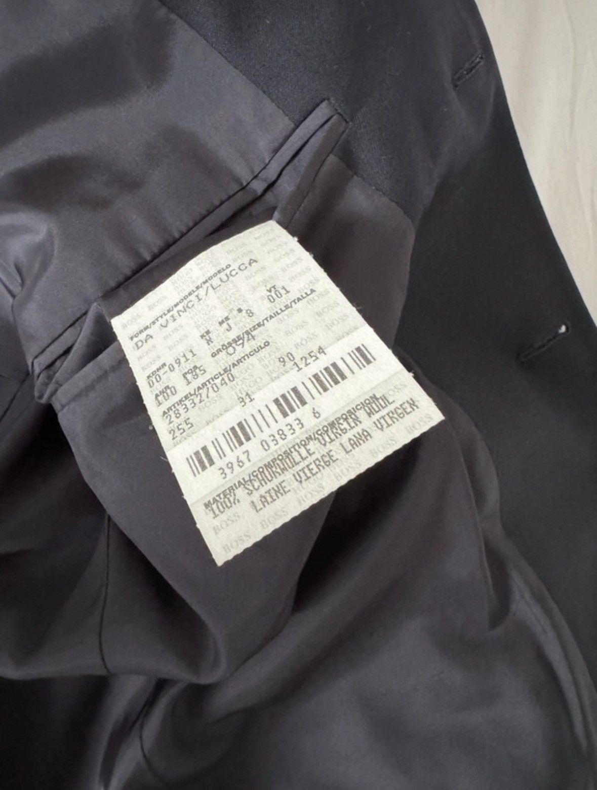 Hugo Boss Beautiful Hugo Boss suit Size 44L - 12 Thumbnail