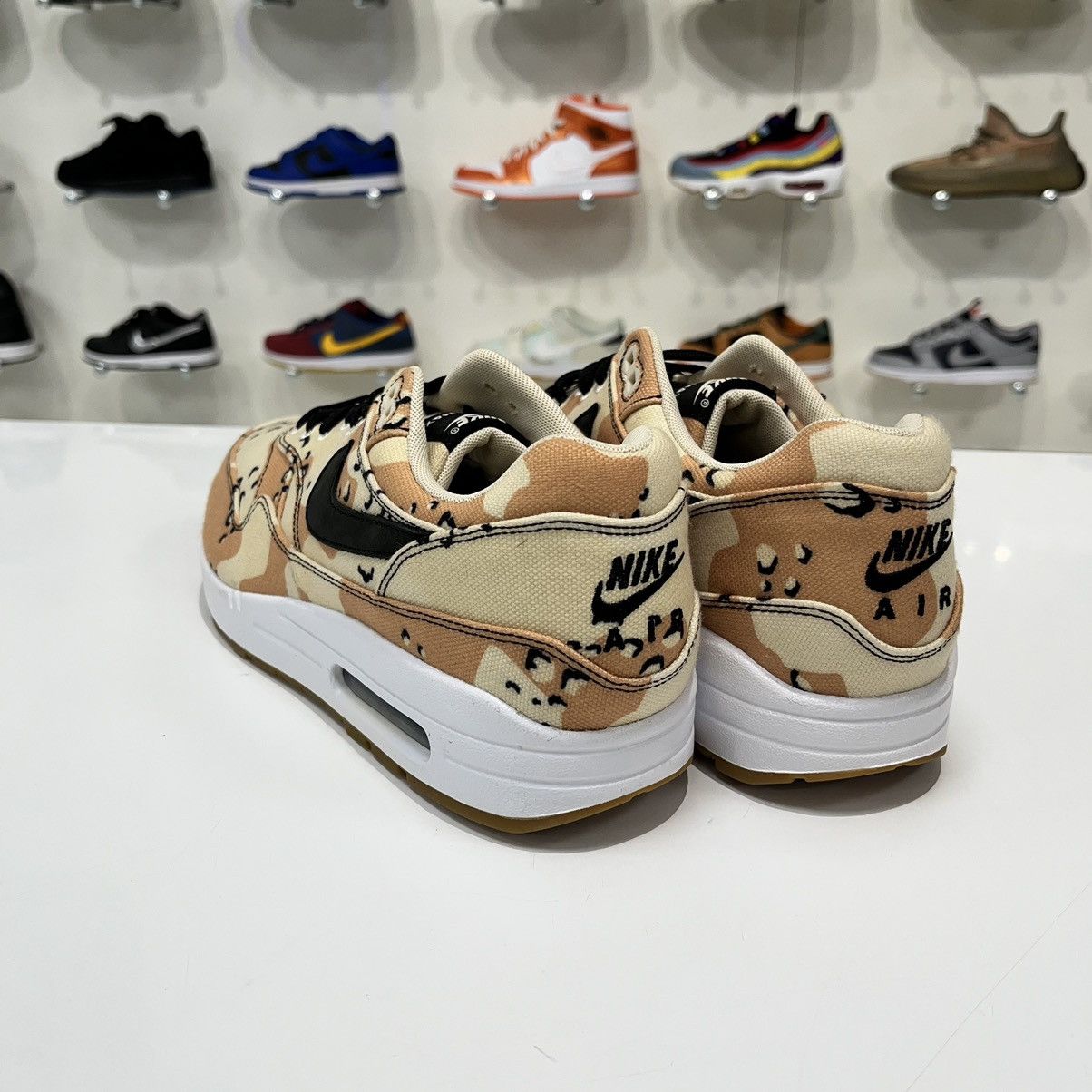 Nike Nike Air Max 1 Desert Camo Size US 9 / EU 42 - 3 Thumbnail