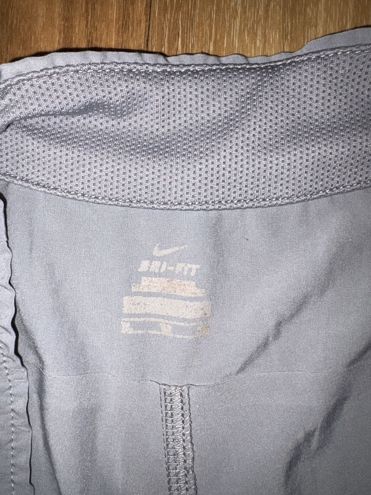 Nike Vintage 2012 Nike Dri-FIT "Volt"Laser Cut Distance Shorts XL Size US 38 / EU 54 - 4 Thumbnail
