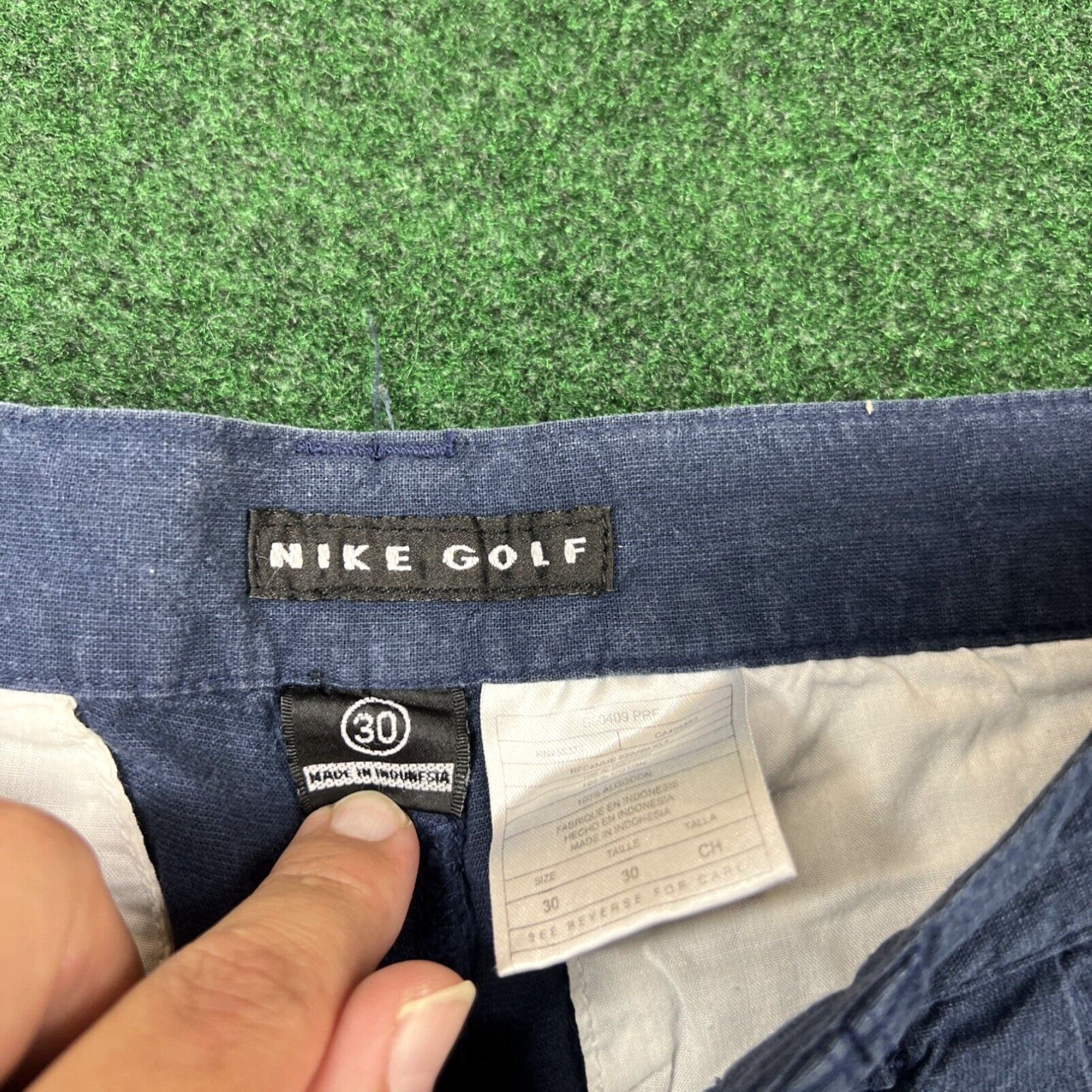 Nike Vintage Nike Golf Shorts Blue Mens Size 30 Fast Shipping Size US 30 / EU 46 - 6 Thumbnail