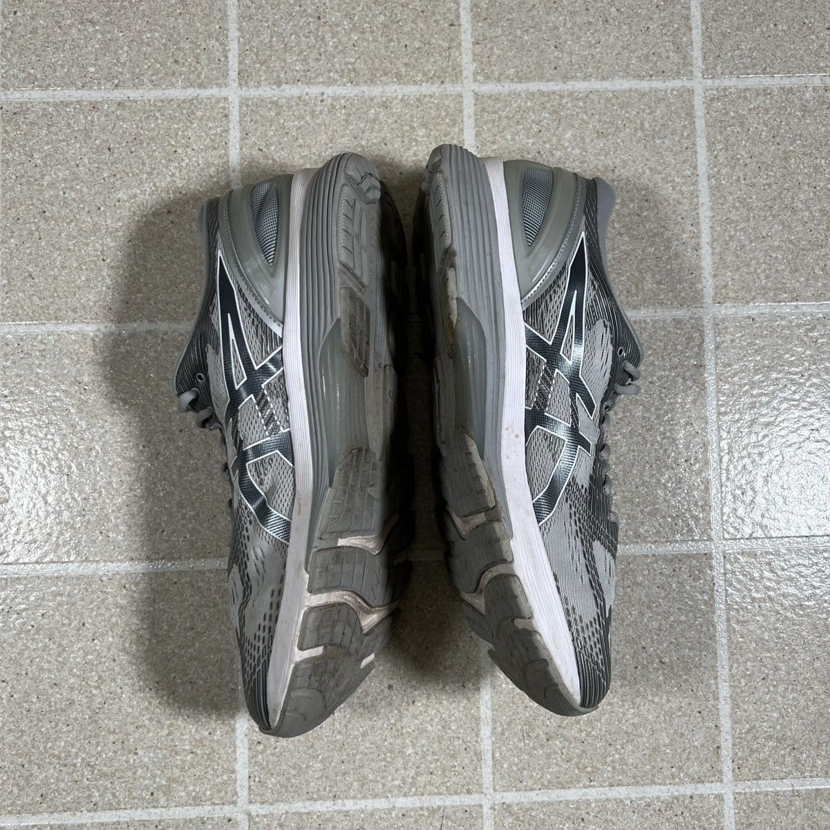 Asics Asics Gel-Nimbus 21 Gray Running Shoes Sneakers -Size US 13 Size US 13 / EU 46 - 7 Thumbnail