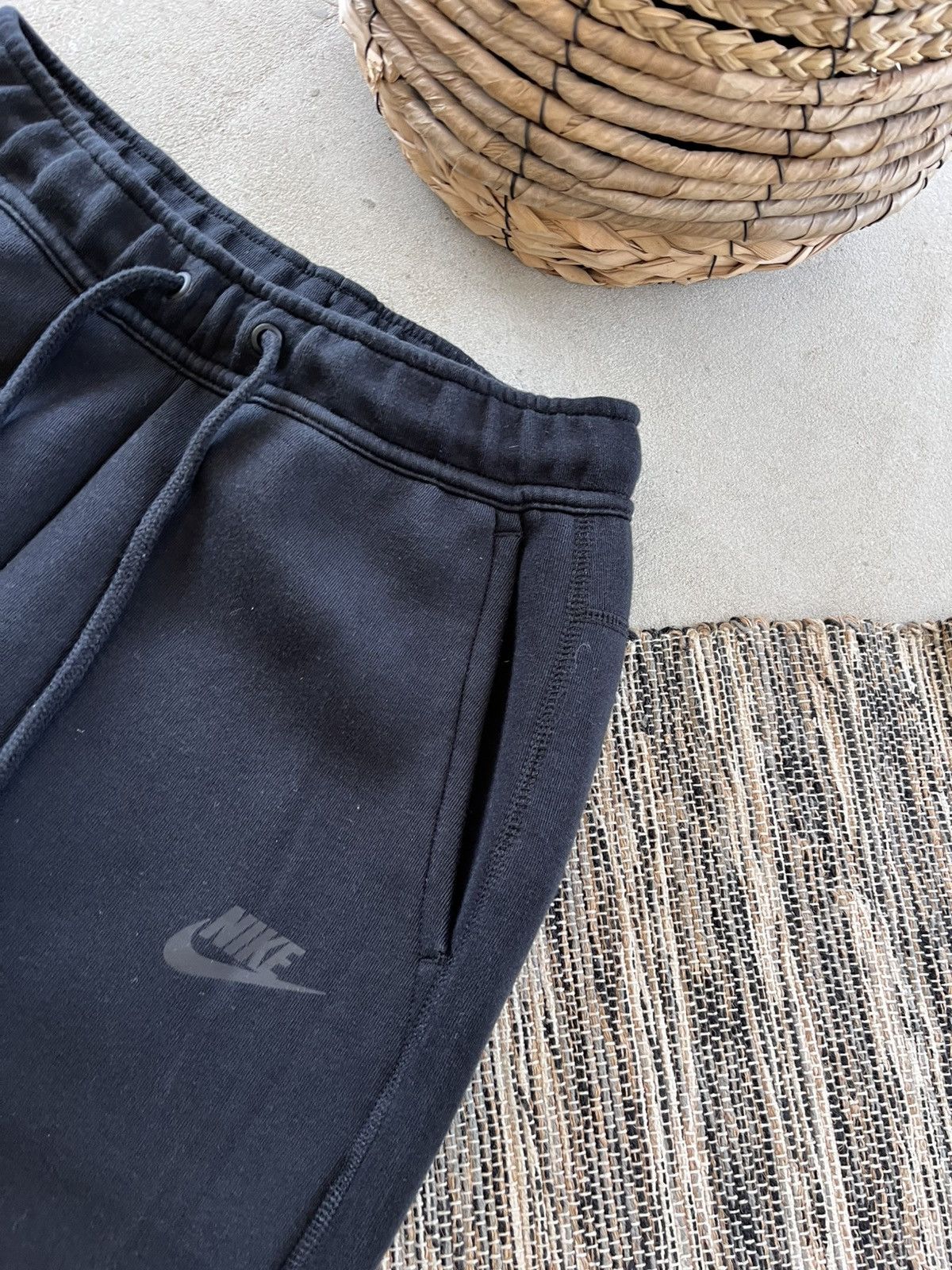 Nike Vintage Nike TechFleece Black Sweatpants Drill Y2K Slim fit Size US 28 / EU 44 - 9 Thumbnail
