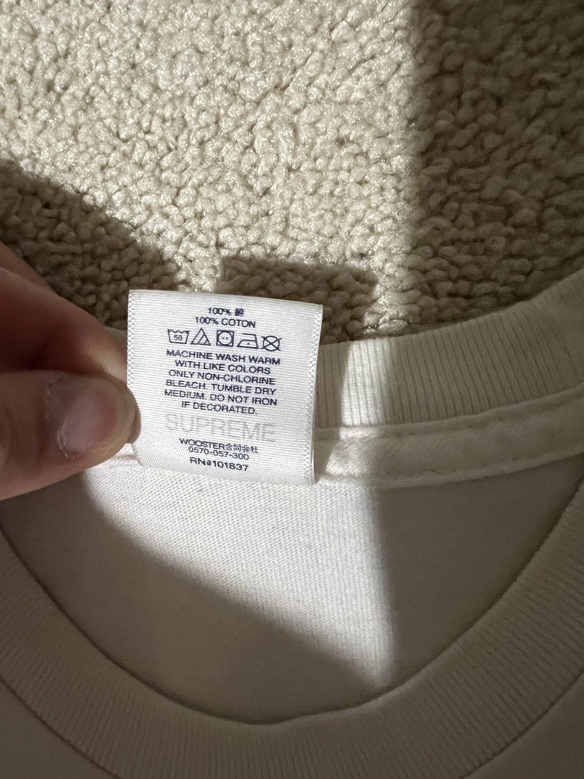 Supreme L Supreme Burberry Box Logo T-Shirt Size US L / EU 52-54 / 3 - 3 Thumbnail