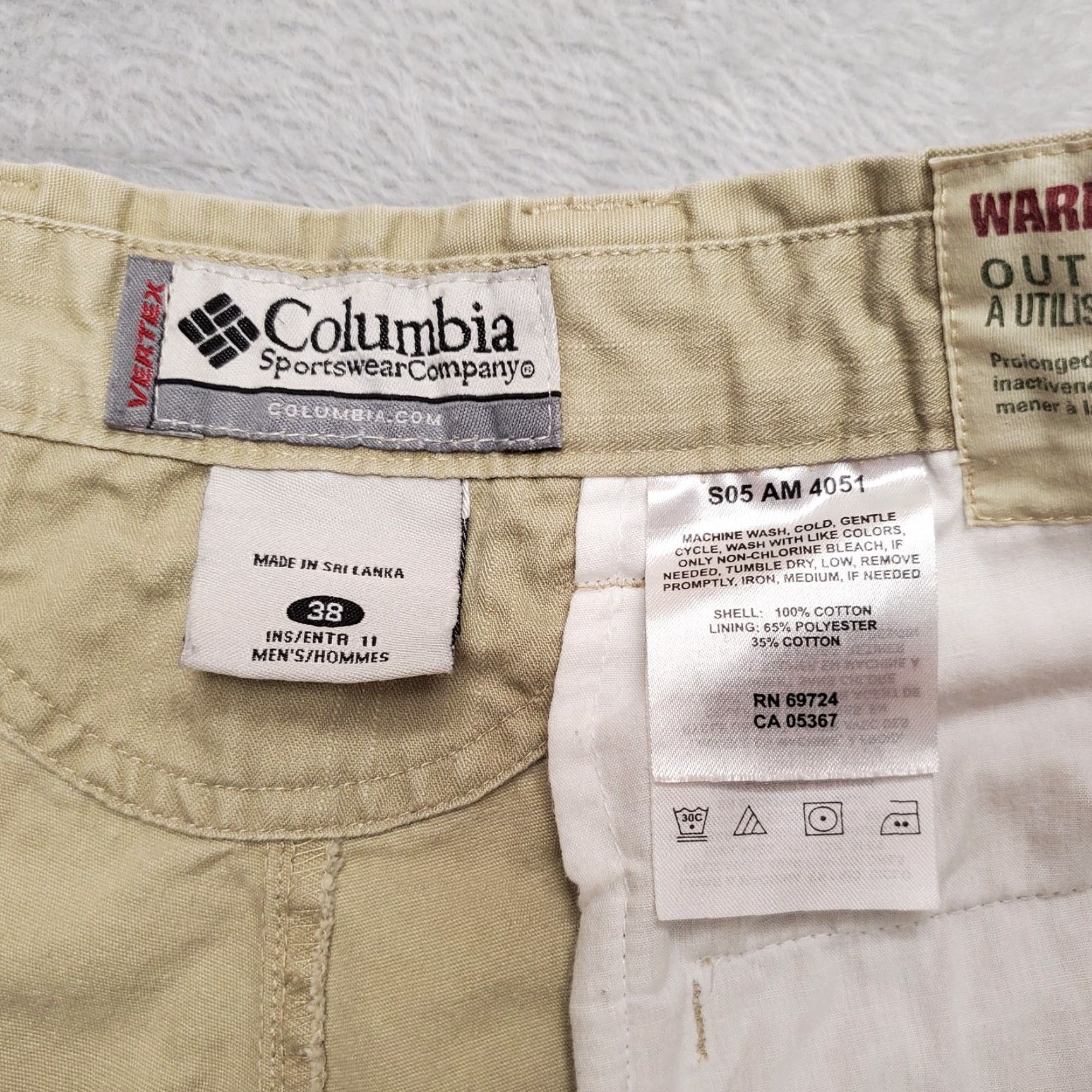 Vintage Columbia Cargo Shorts Men 38 Flat Front Khaki Outdoors Hiking Casual Beige Canvas Pockets Mens Size US 38 / EU 54 - 5 Thumbnail